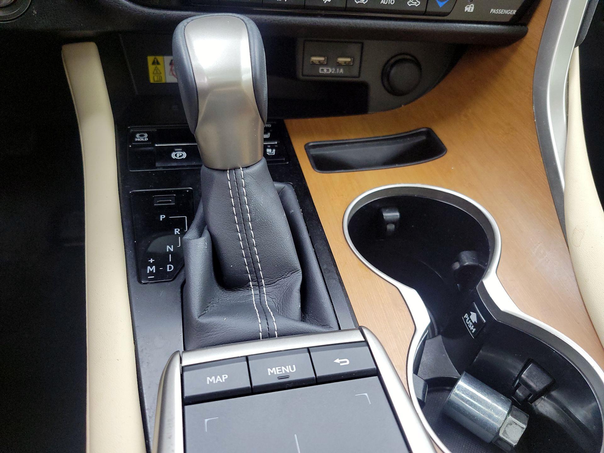 Thumbnail: 2022 Lexus RX - 17