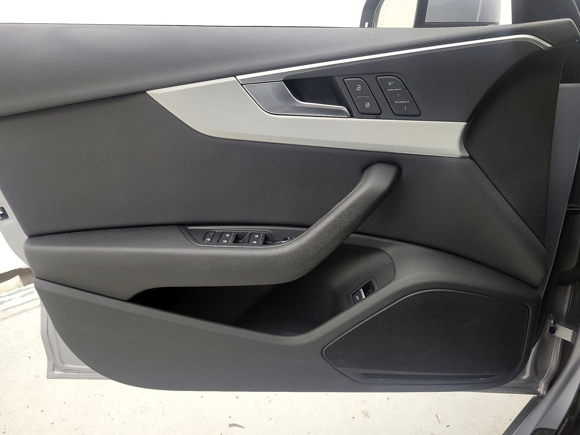 Thumbnail: 2017 Audi A4 - 12