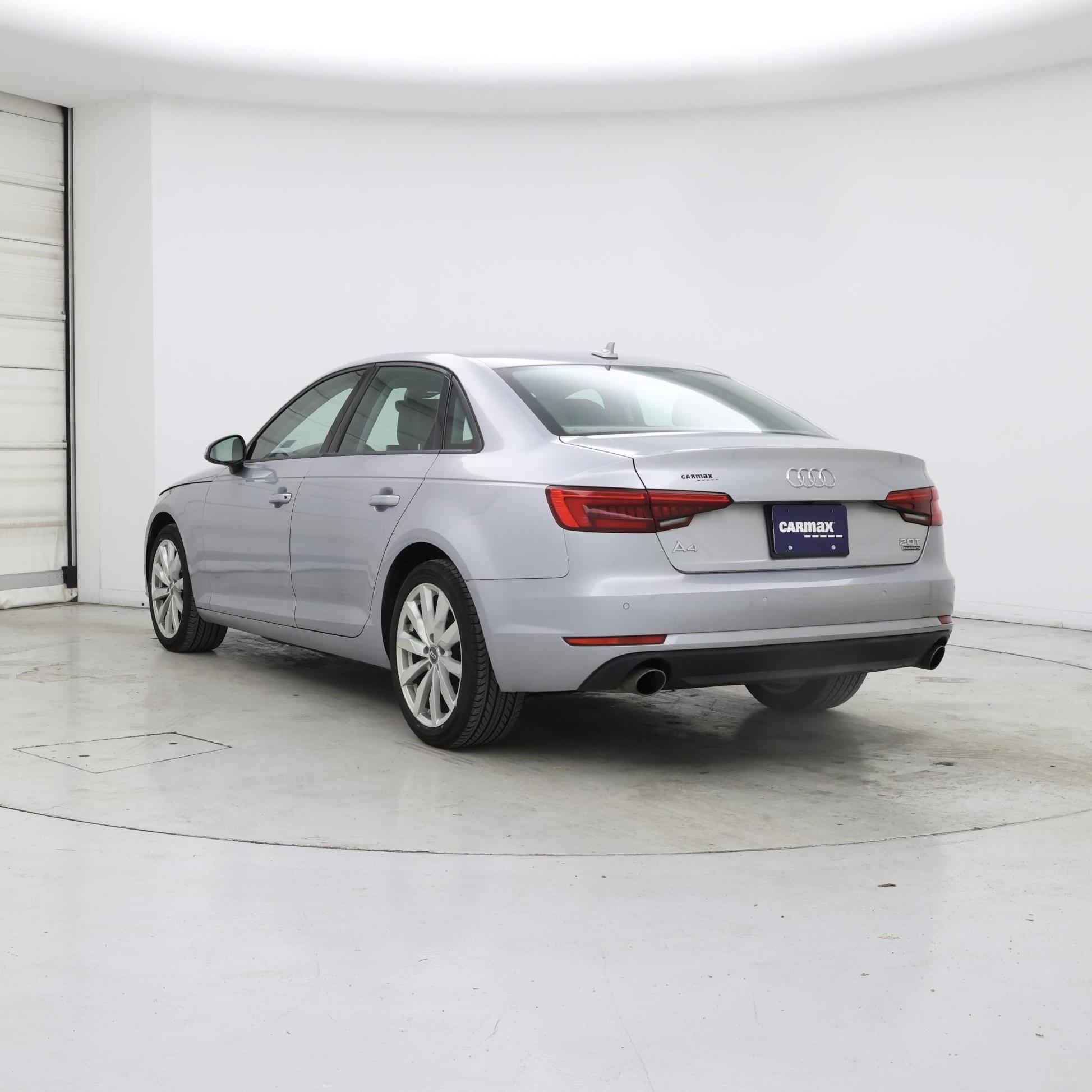 Thumbnail: 2017 Audi A4 - 2