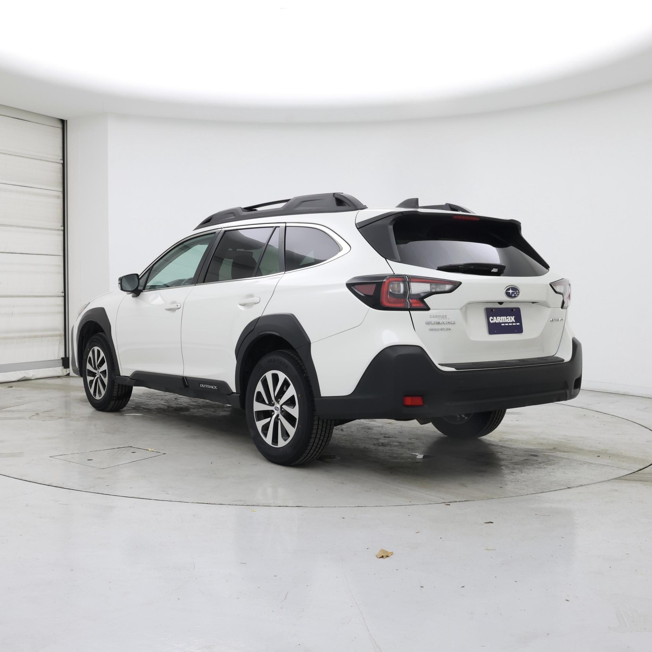 Thumbnail: 2023 Subaru Outback - 2