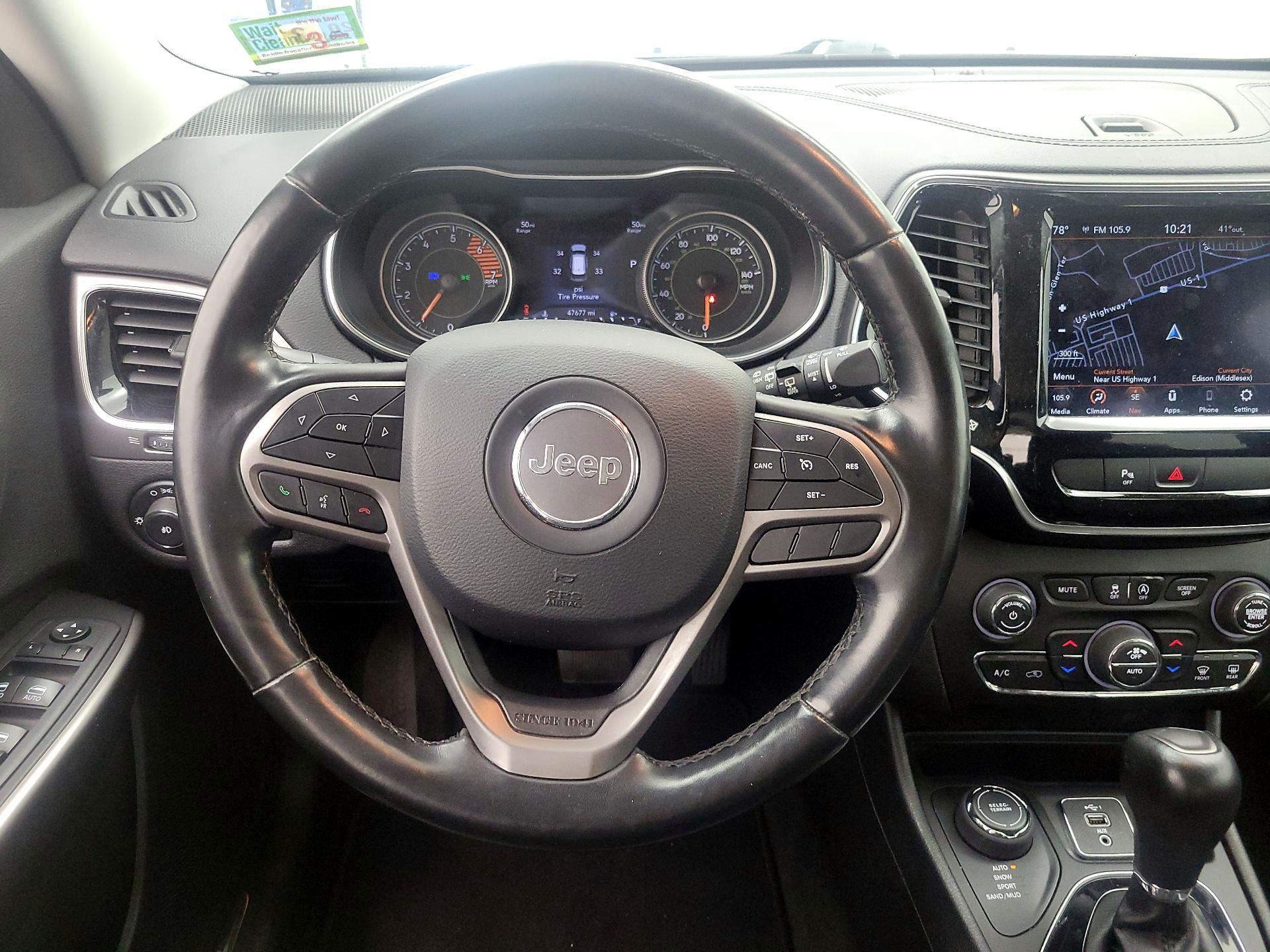 Thumbnail: 2020 Jeep Cherokee - 10