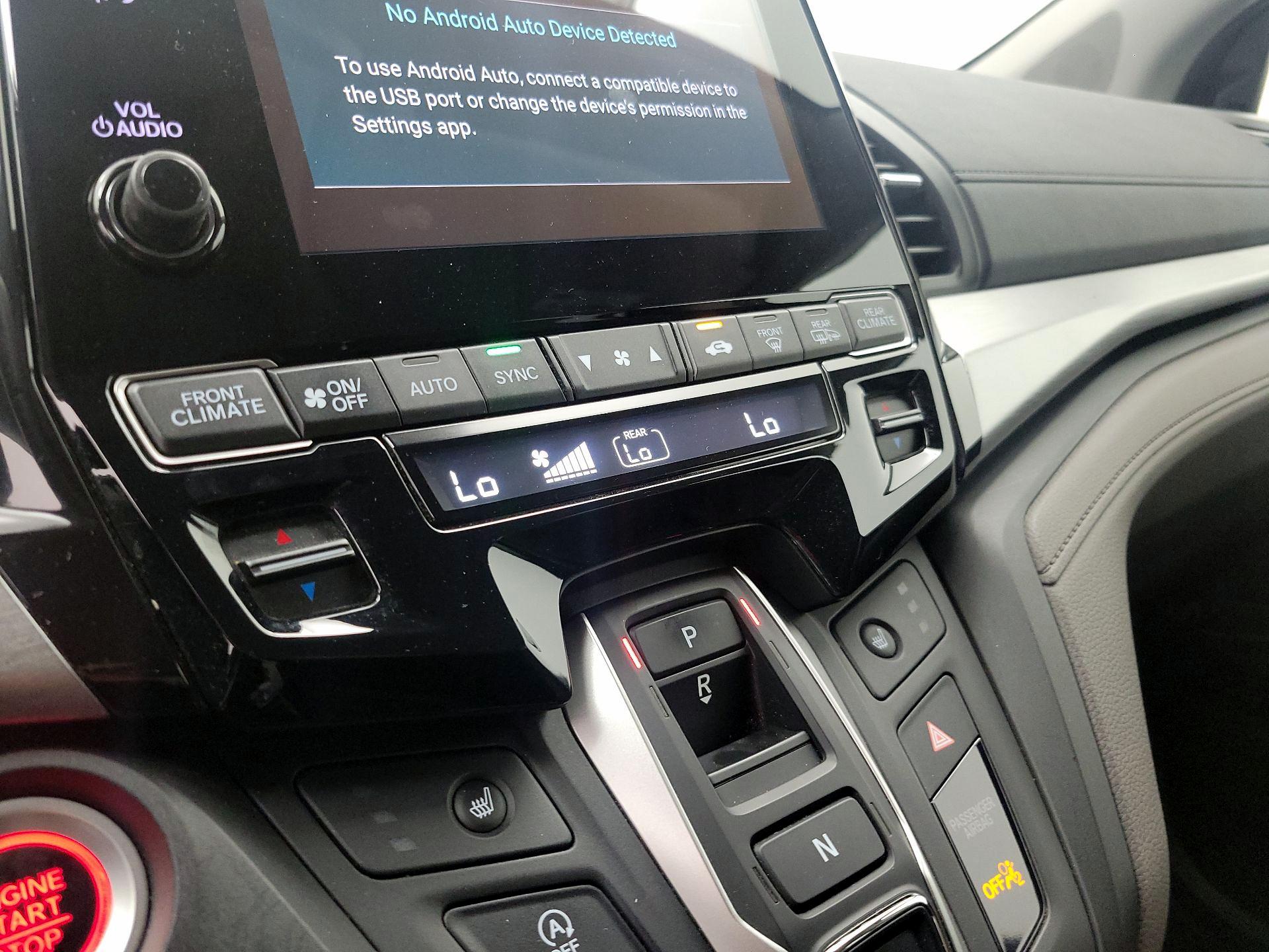 Thumbnail: 2020 Honda Odyssey - 15