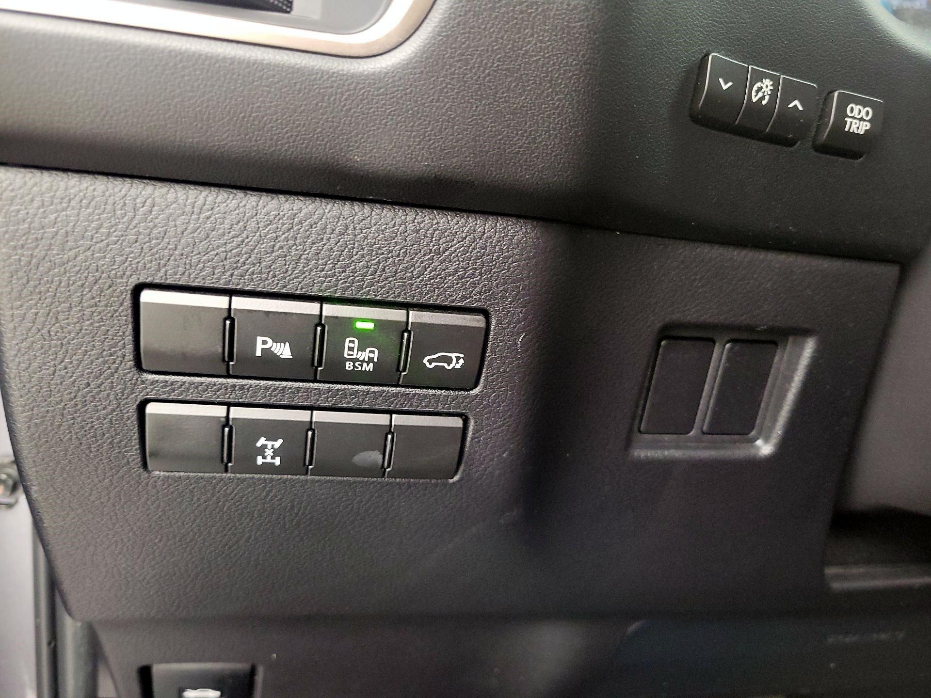 Thumbnail: 2016 Lexus NX - 11