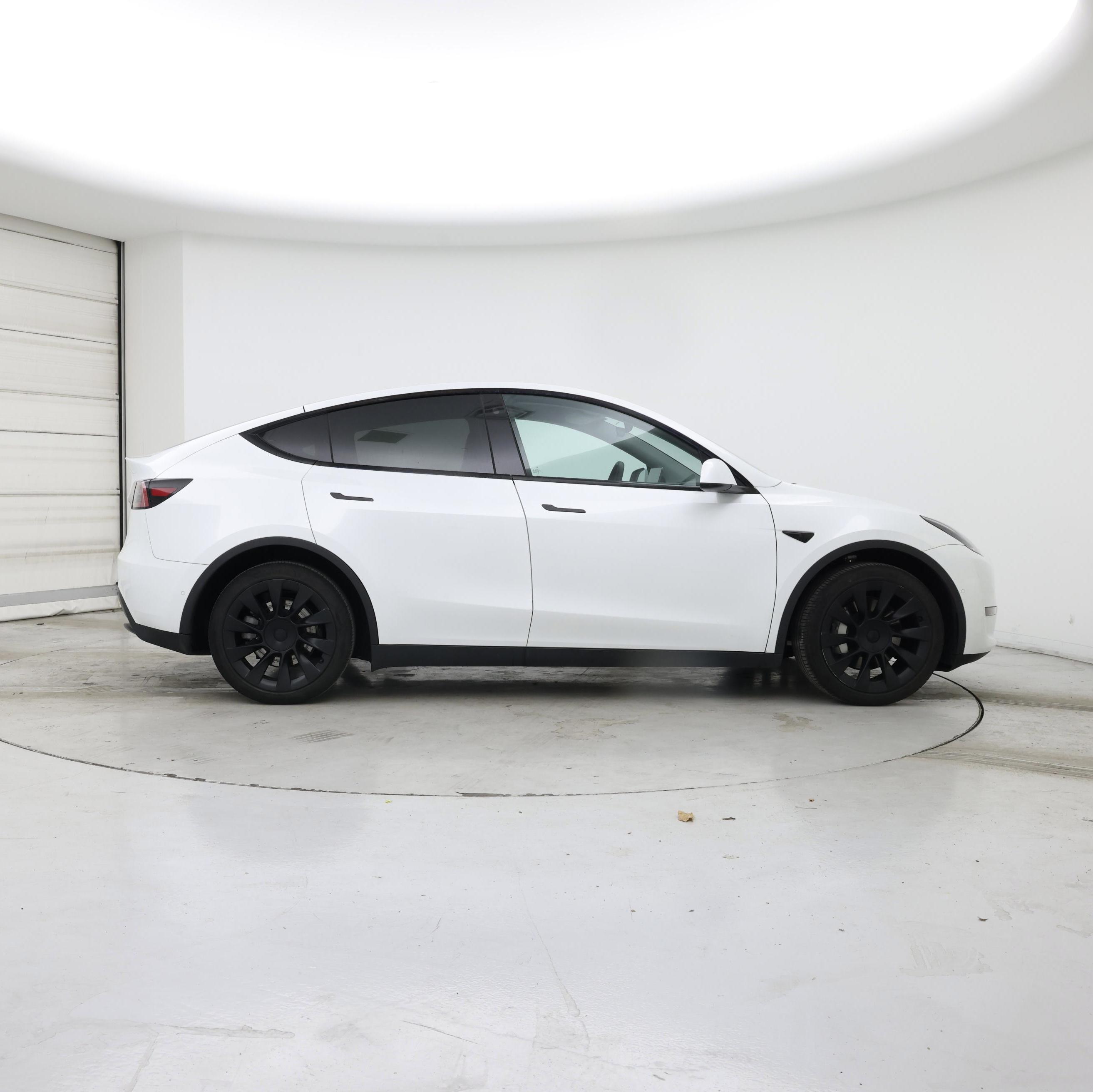 Thumbnail: 2022 Tesla Model Y - 7