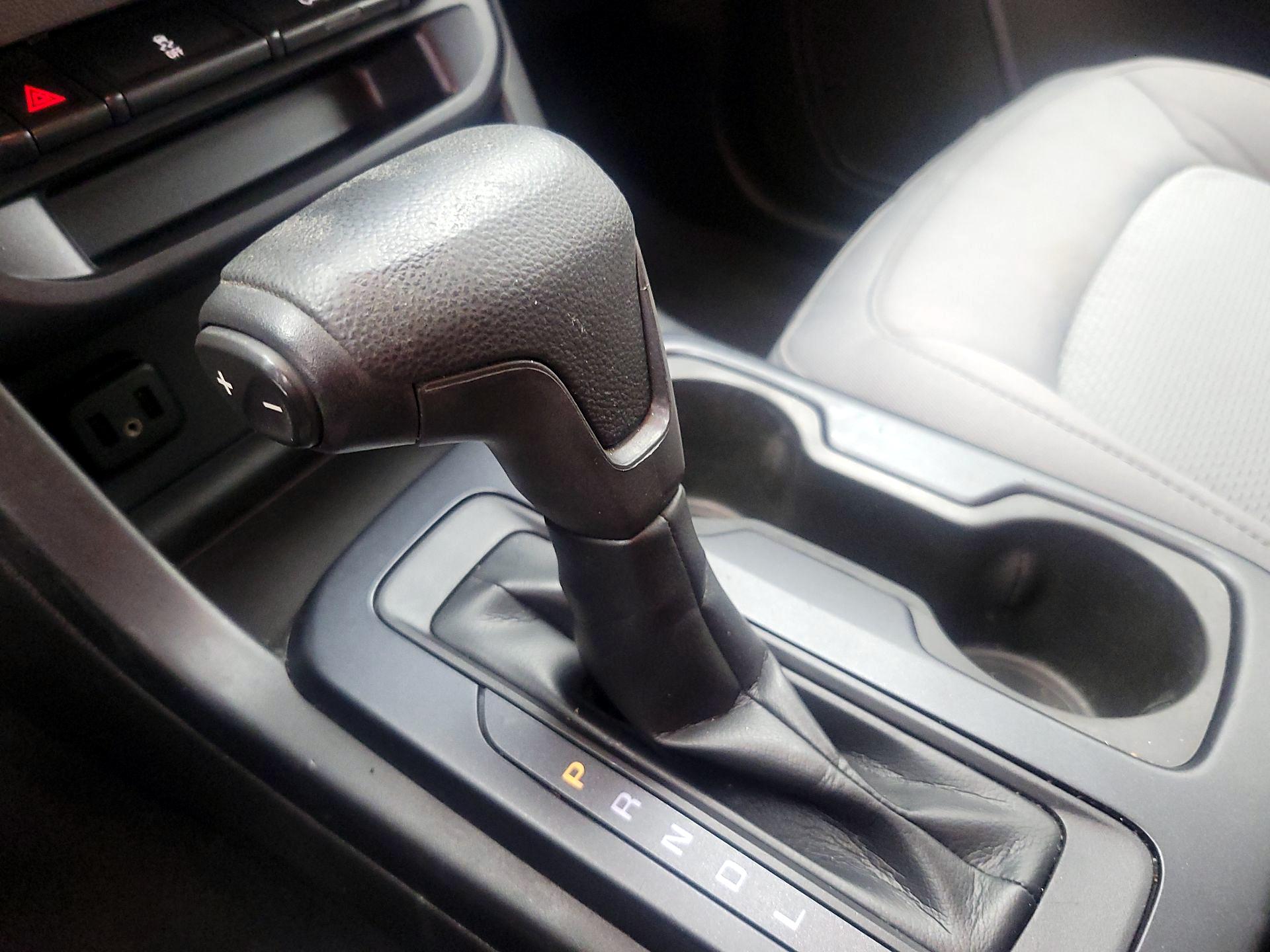 Thumbnail: 2019 Chevrolet Colorado - 16