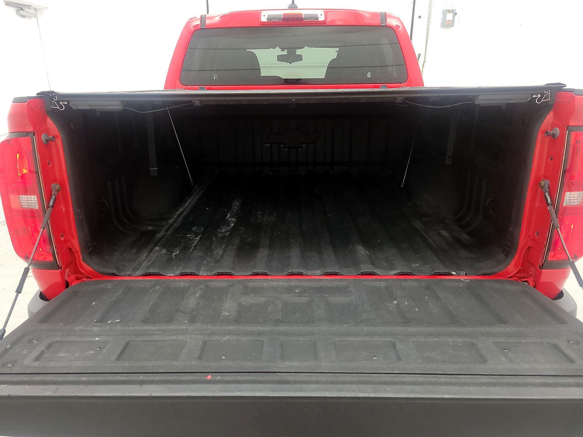 Thumbnail: 2019 Chevrolet Colorado - 18