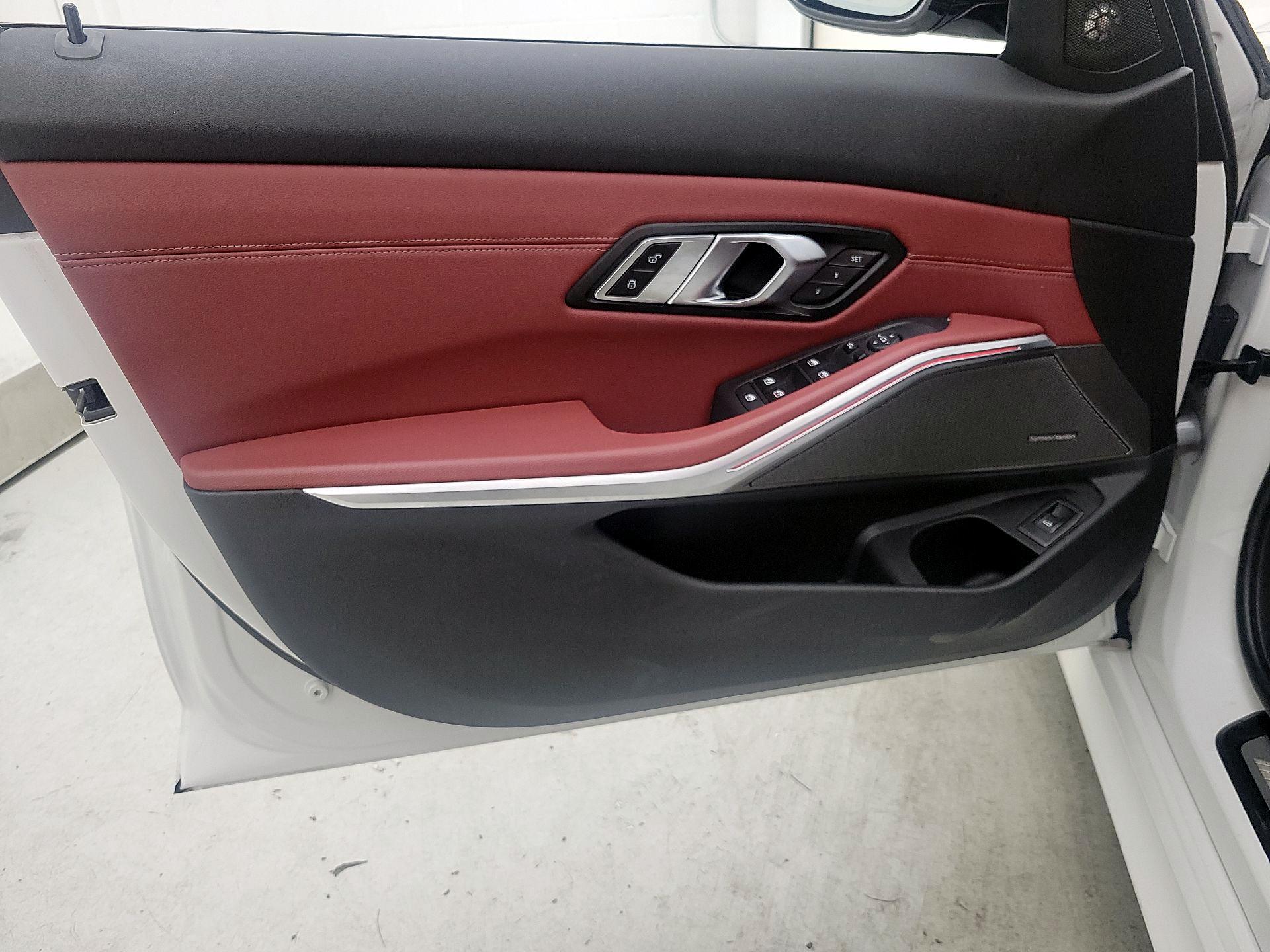 Thumbnail: 2023 BMW 3 Series - 12