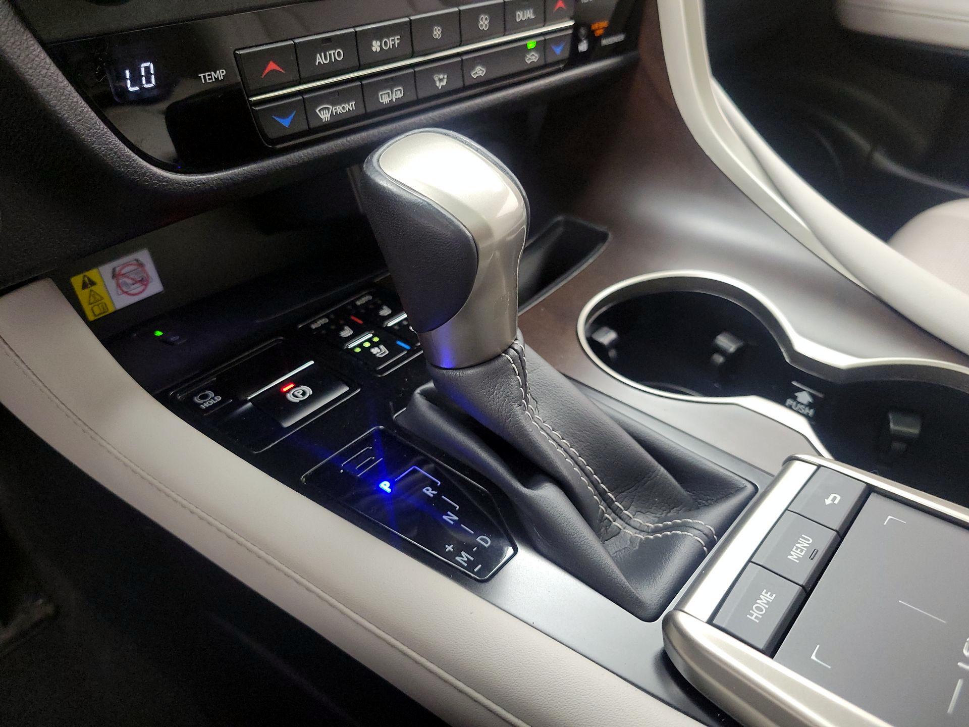 Thumbnail: 2021 Lexus RX - 16