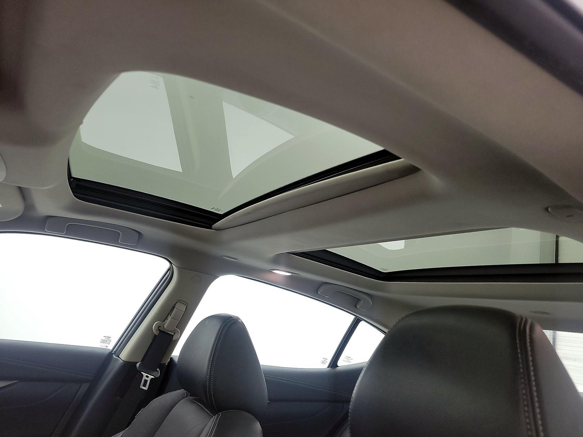 Thumbnail: 2017 Nissan Maxima - 20