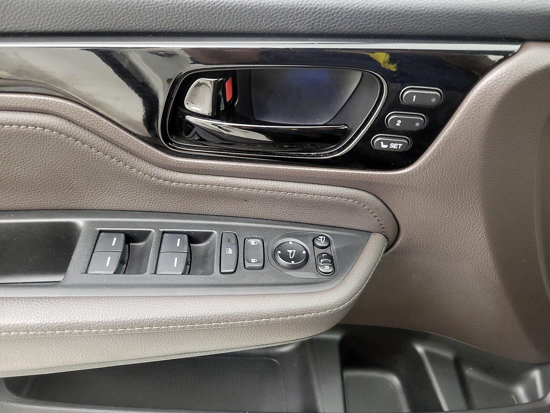 Thumbnail: 2018 Honda Odyssey - 10