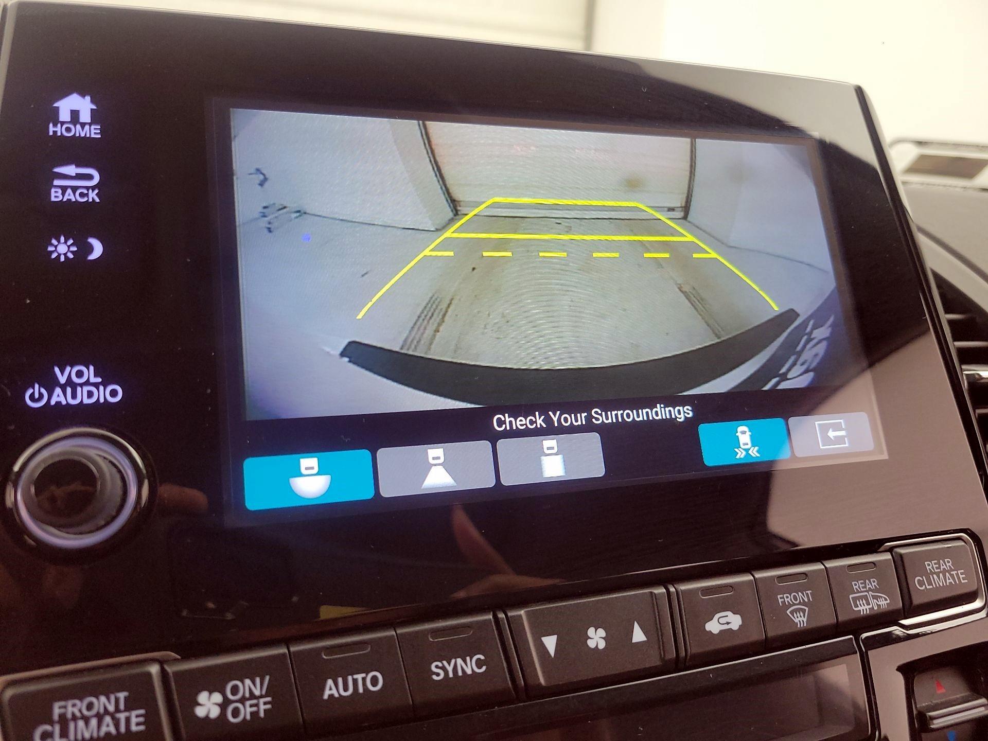 Thumbnail: 2018 Honda Odyssey - 13