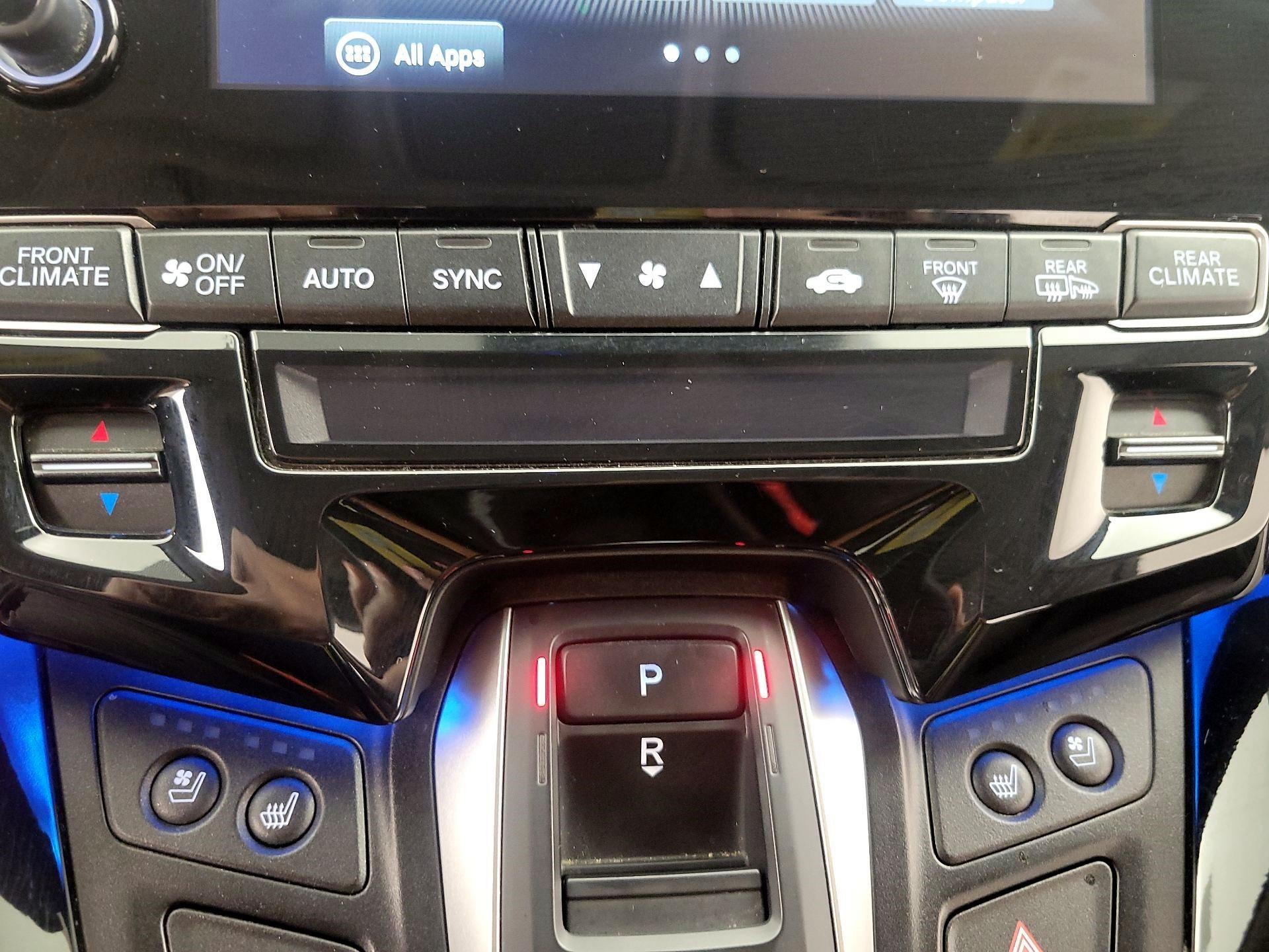 Thumbnail: 2018 Honda Odyssey - 15