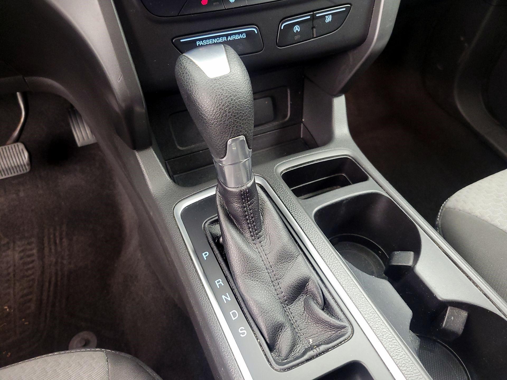 Thumbnail: 2017 Ford Escape - 15