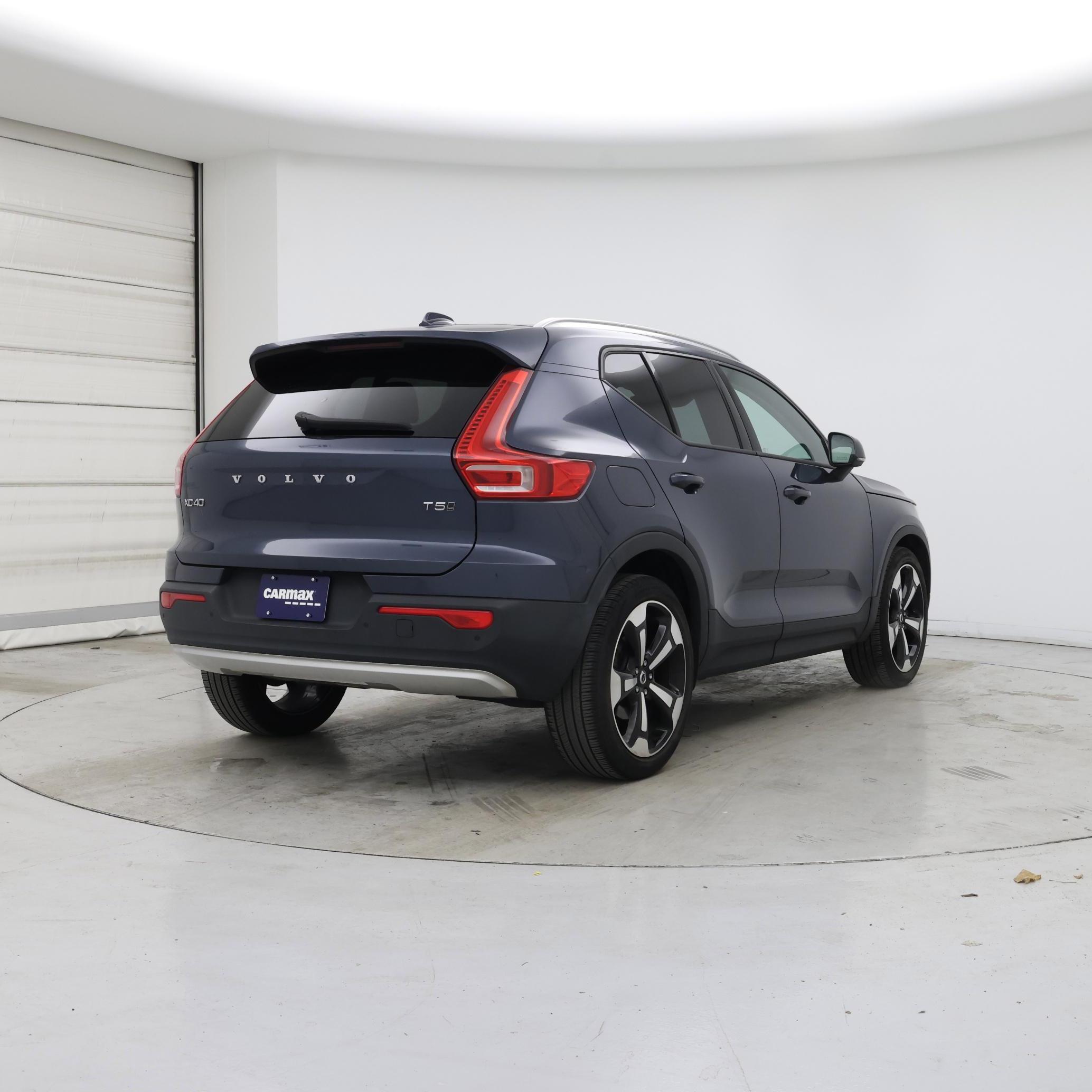 Thumbnail: 2021 Volvo XC40 - 8