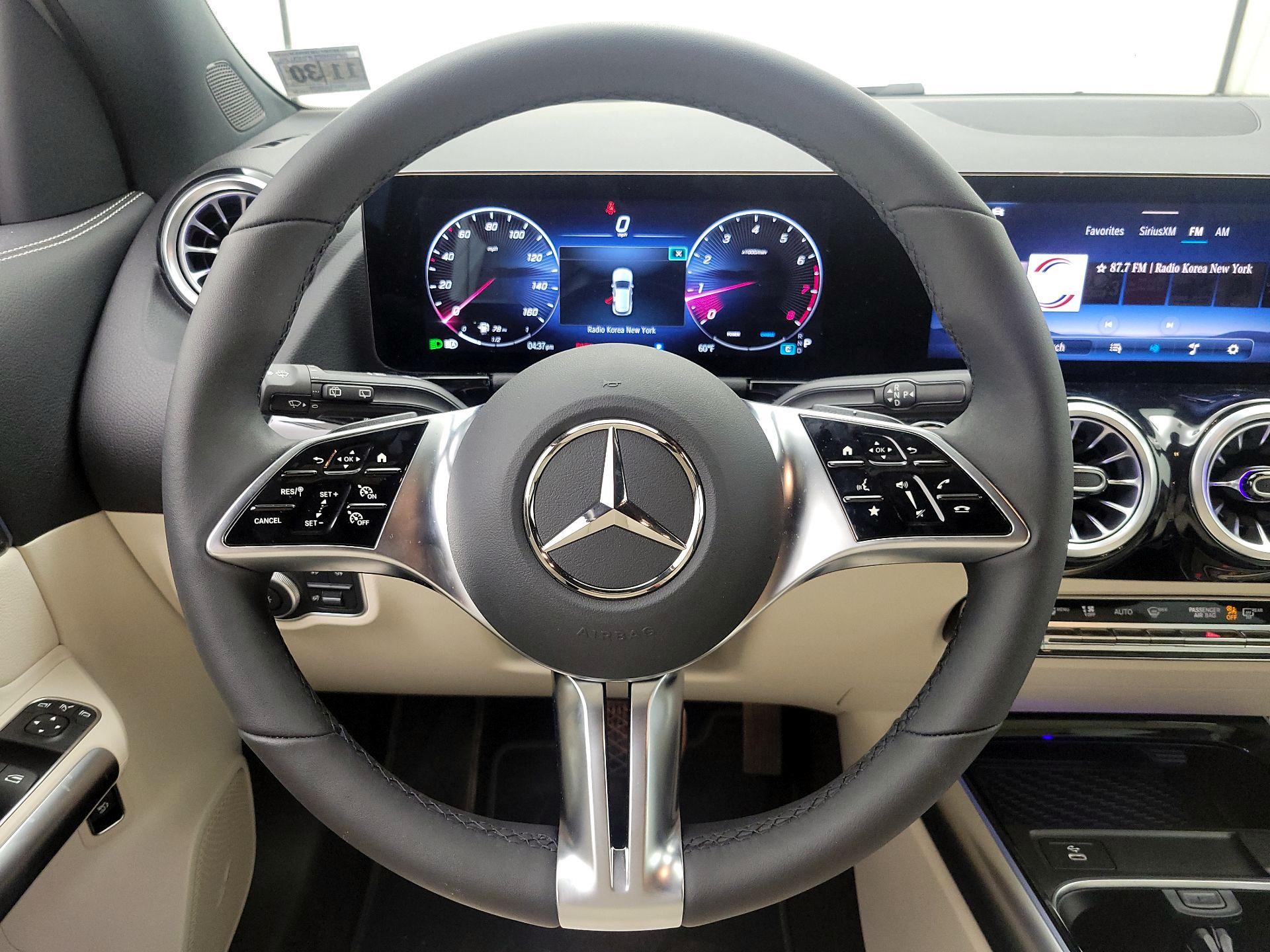 Thumbnail: 2025 Mercedes-Benz GLA - 10