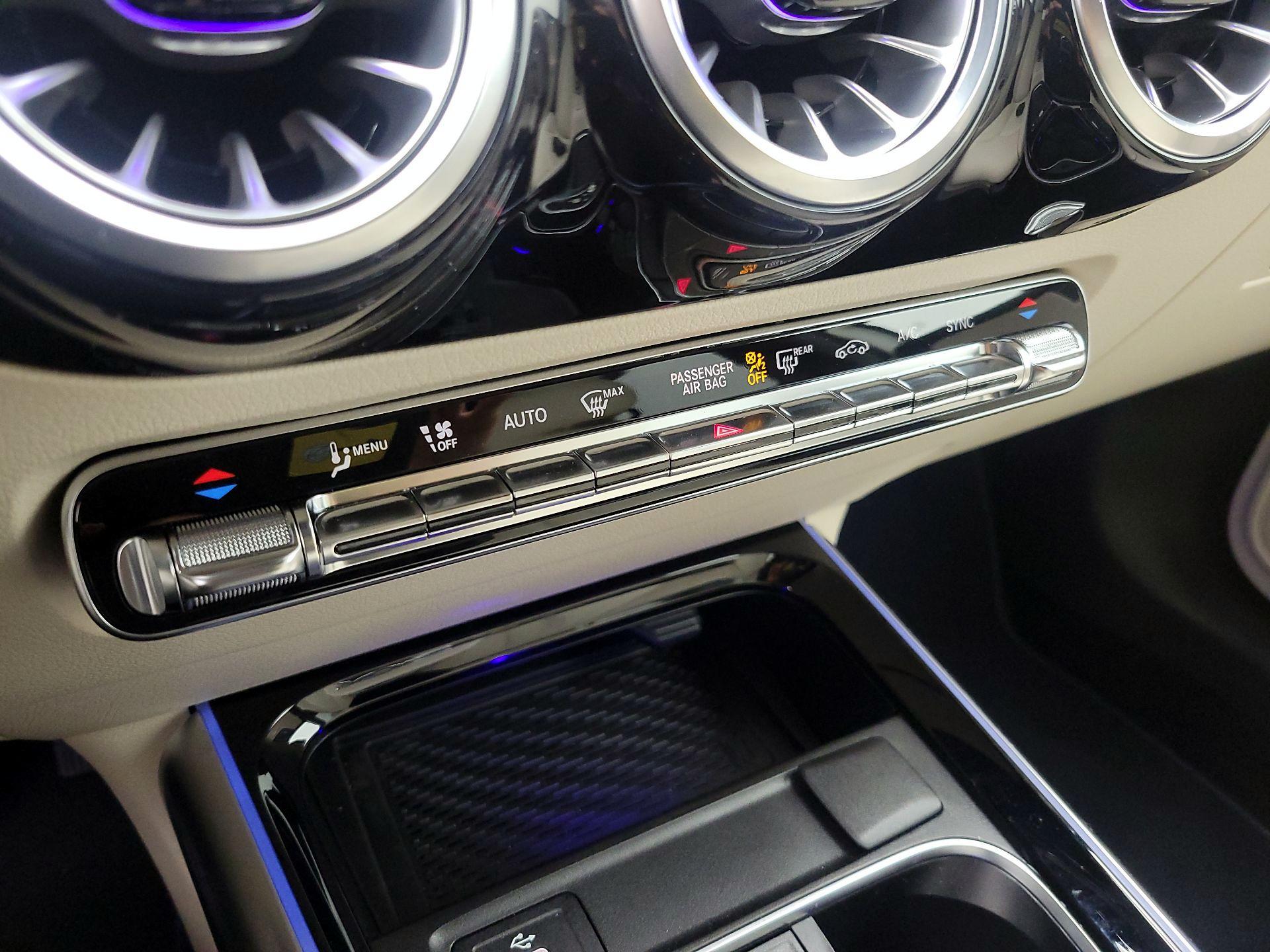 Thumbnail: 2025 Mercedes-Benz GLA - 16