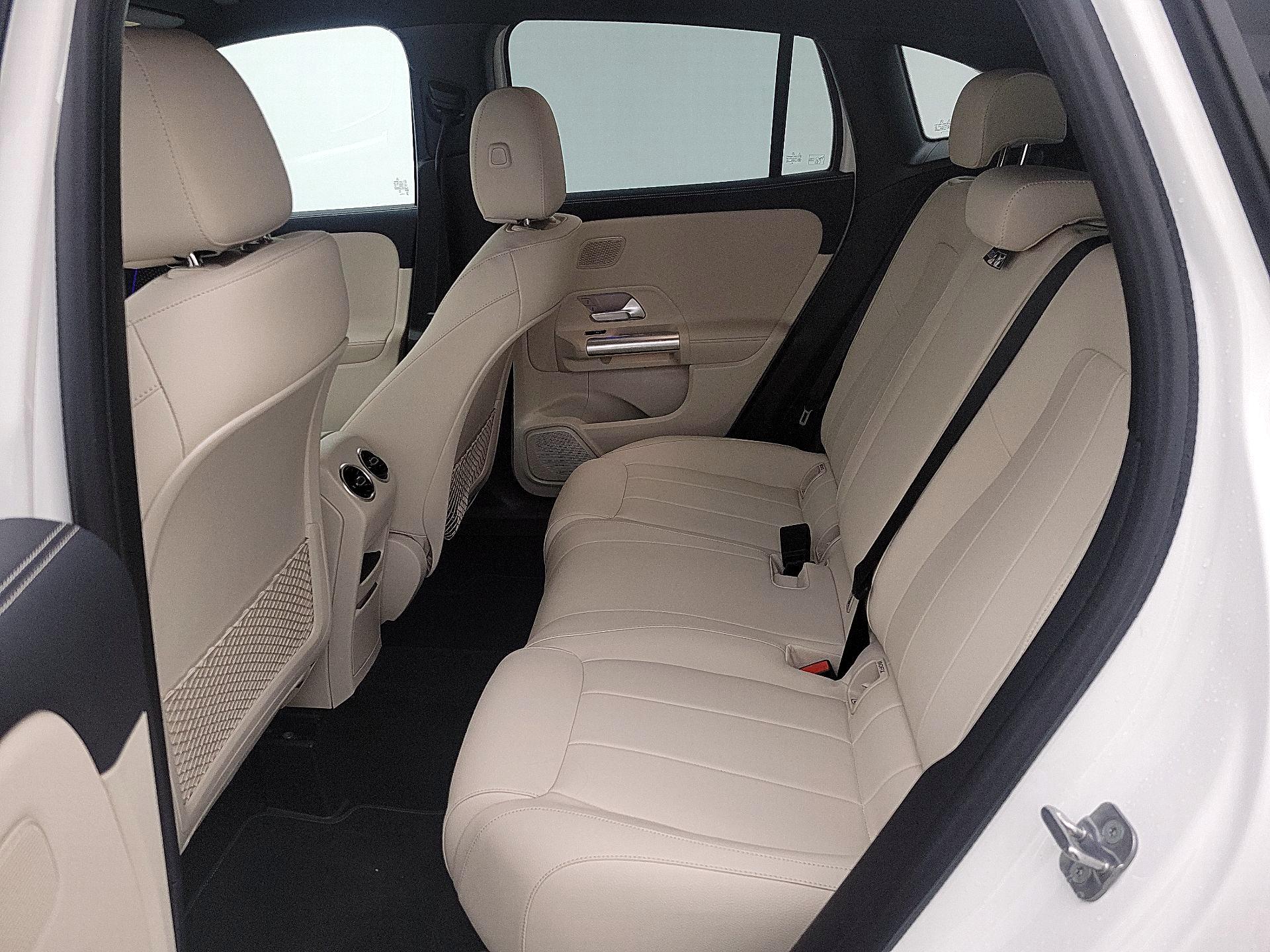 Thumbnail: 2025 Mercedes-Benz GLA - 19