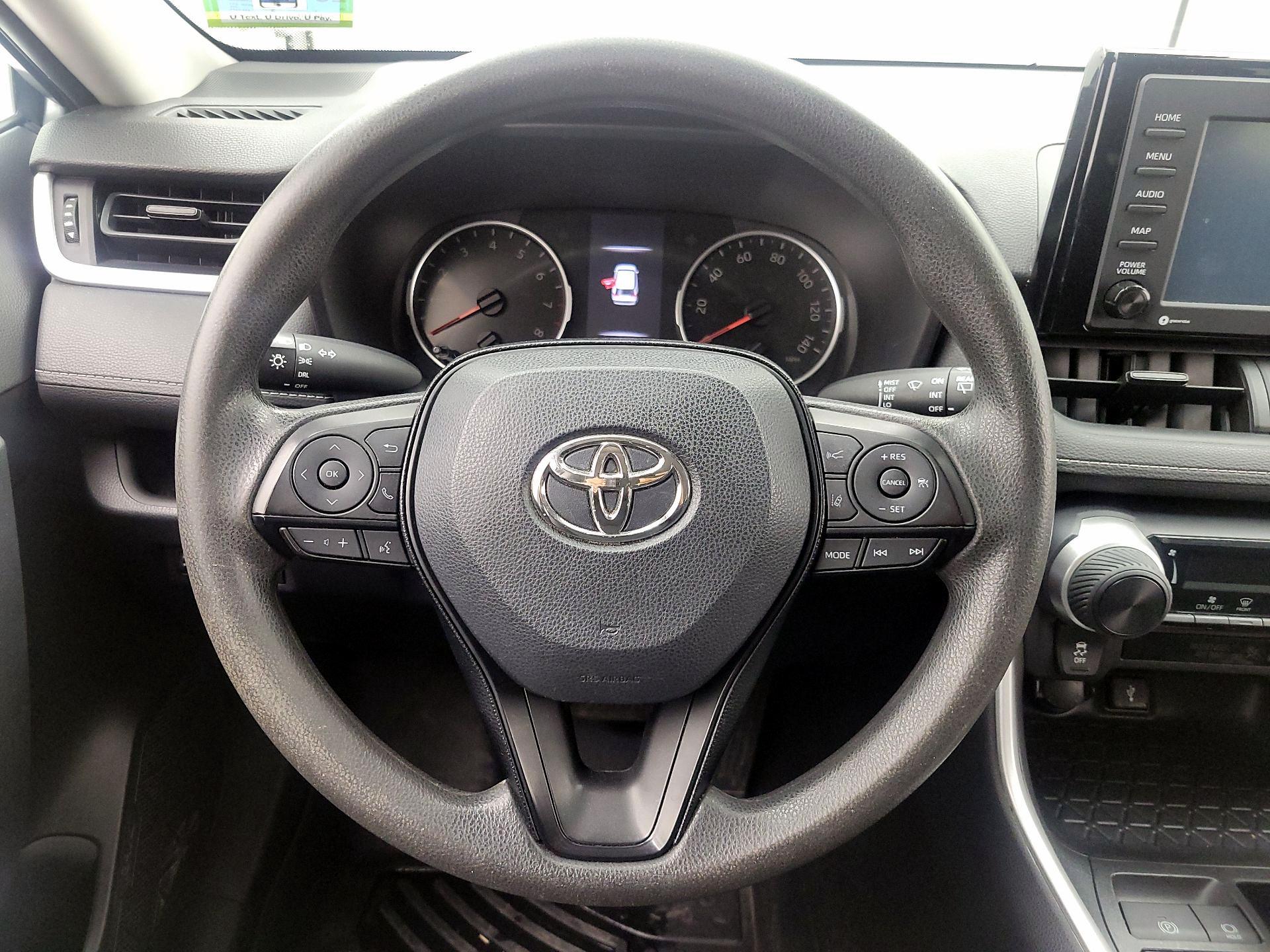 Thumbnail: 2020 Toyota RAV4 - 10