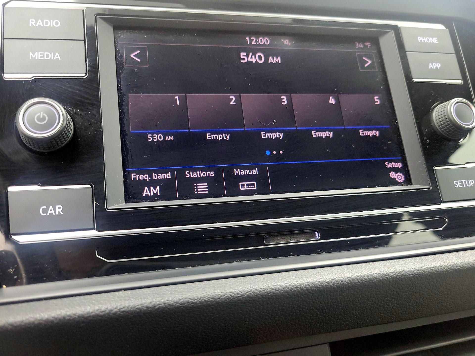 Thumbnail: 2019 Volkswagen Jetta - 15