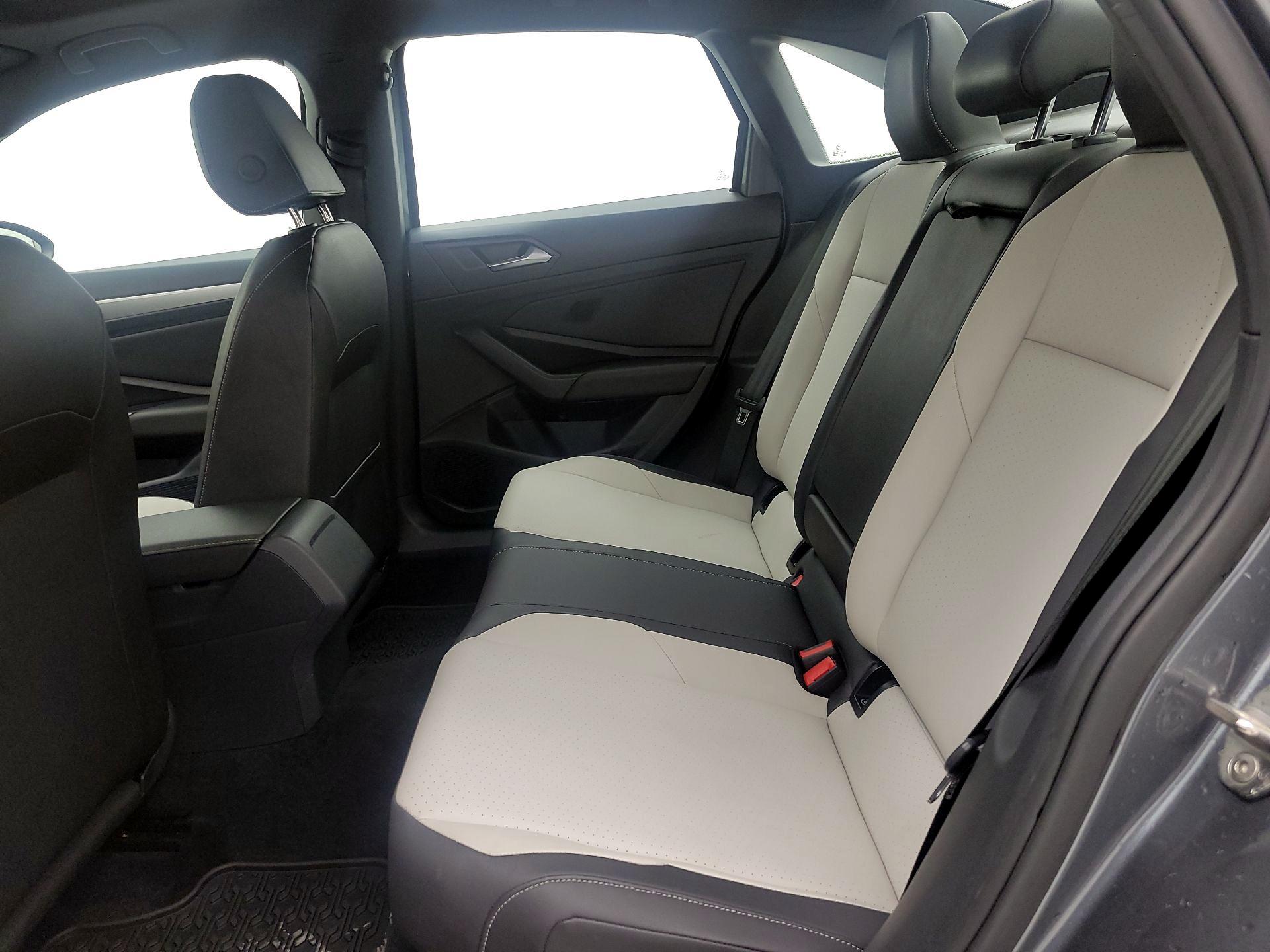 Thumbnail: 2019 Volkswagen Jetta - 20