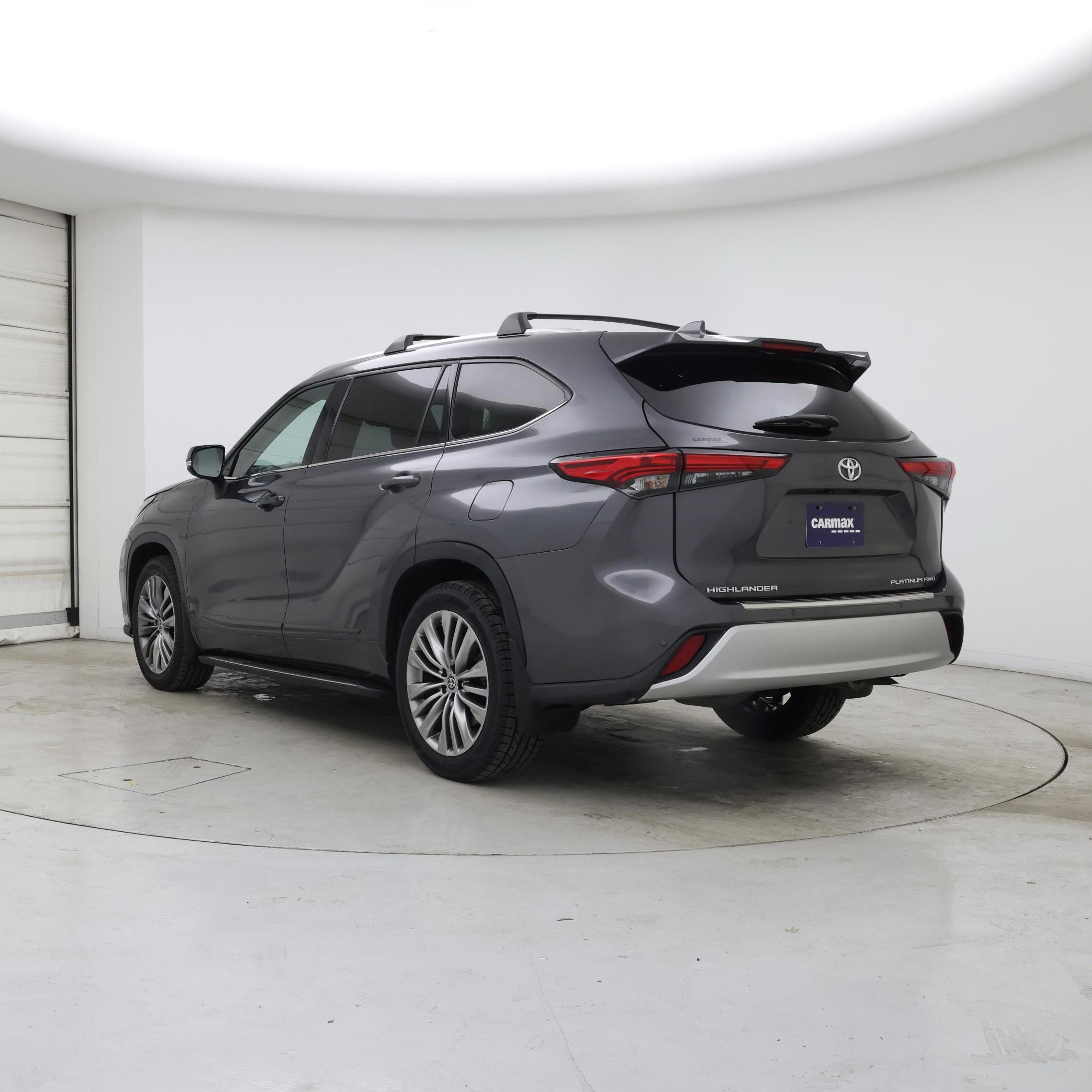 Thumbnail: 2021 Toyota Highlander - 2