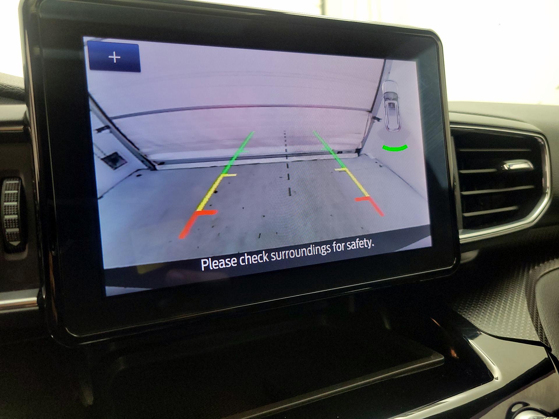 Thumbnail: 2022 Ford Explorer - 15