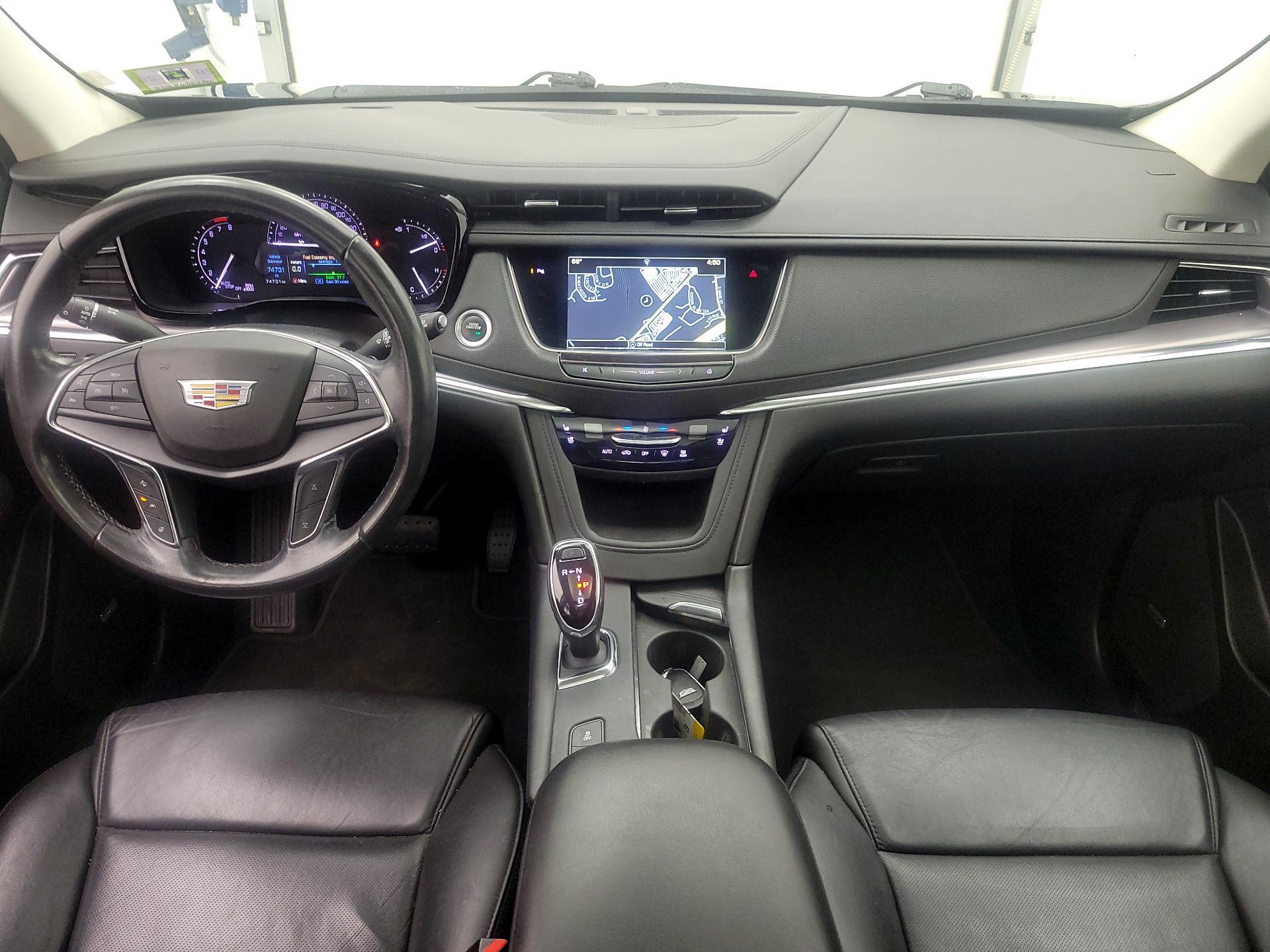 Thumbnail: 2019 Cadillac XT5 - 9