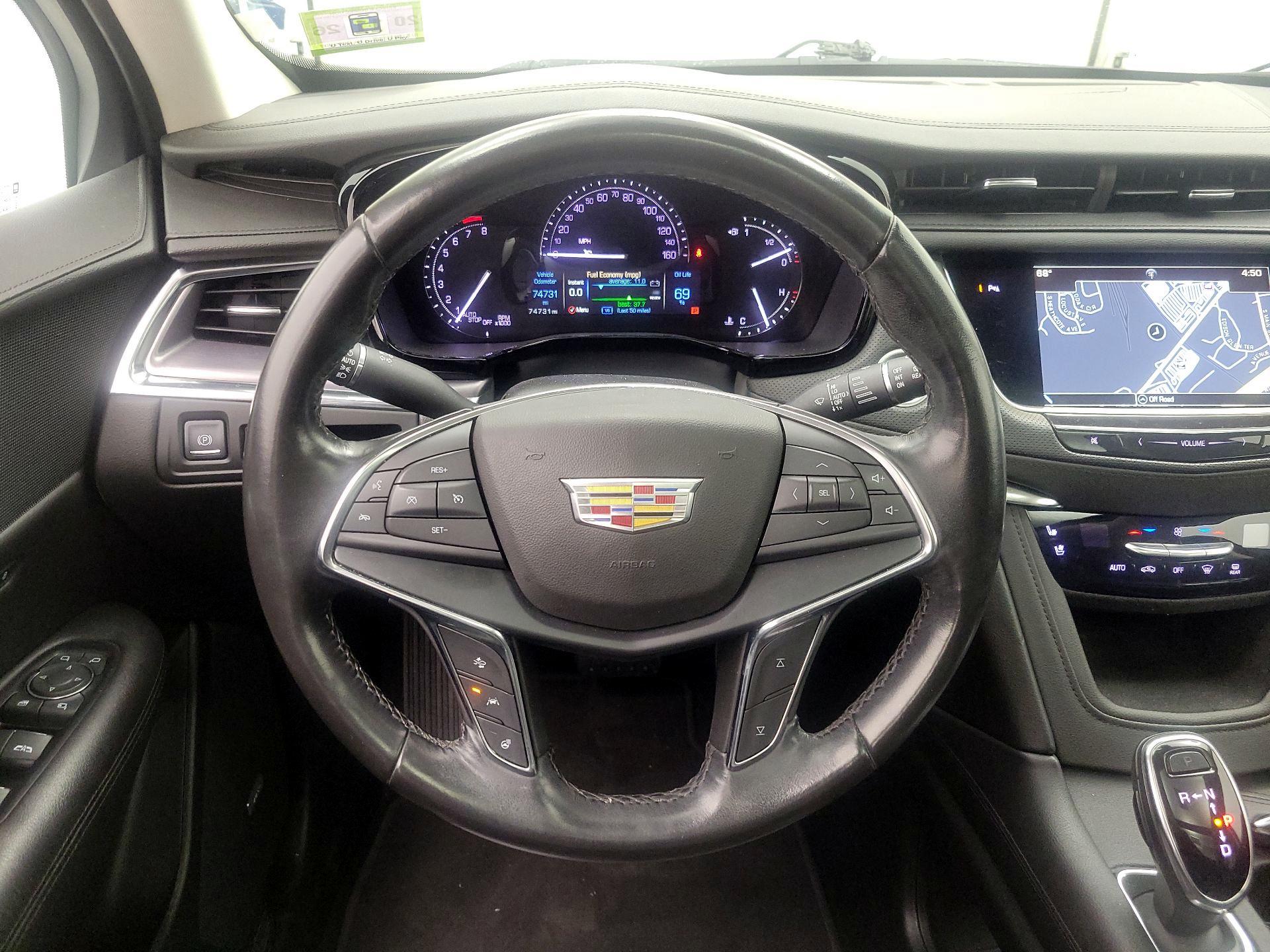 Thumbnail: 2019 Cadillac XT5 - 10