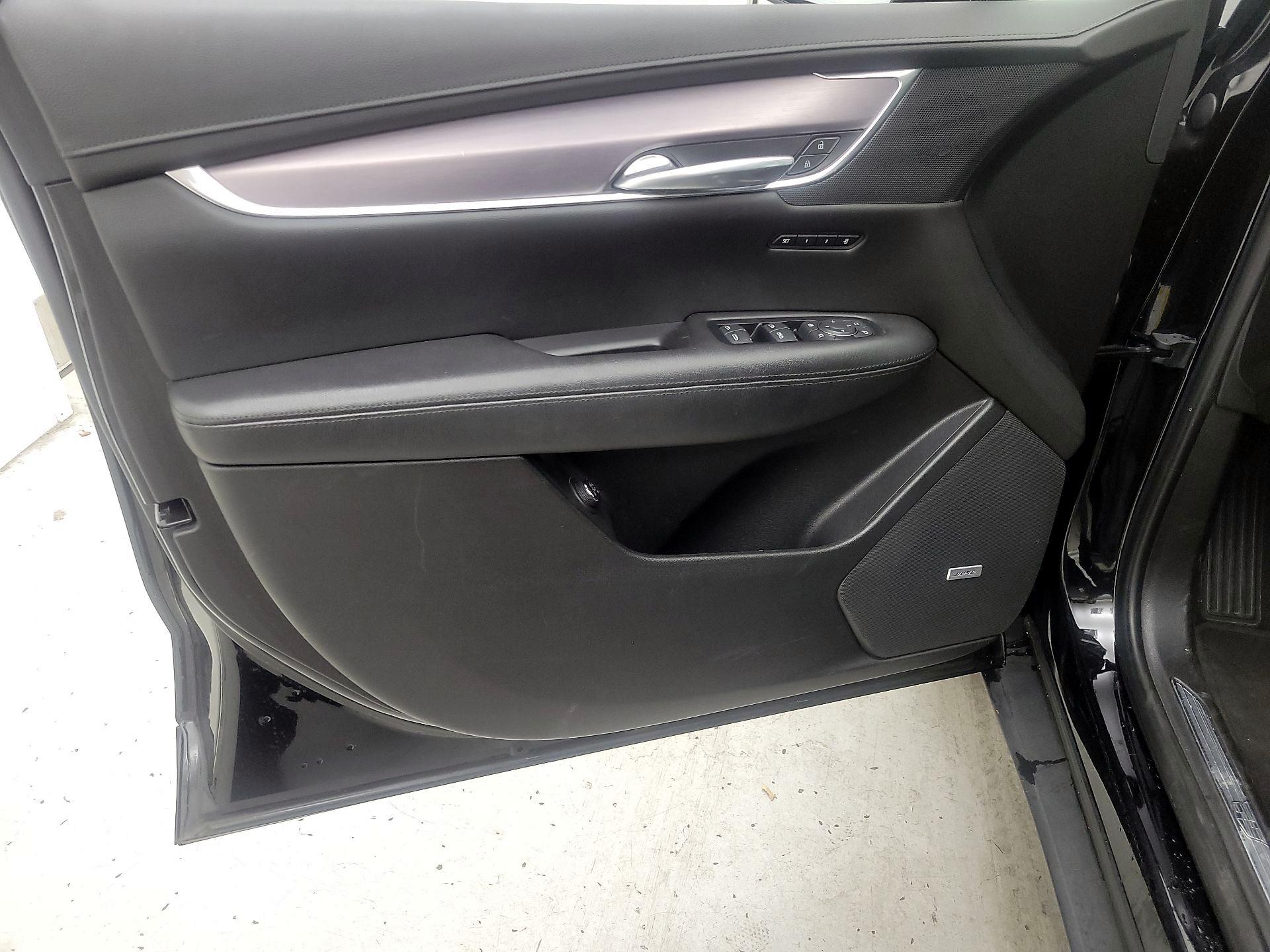 Thumbnail: 2019 Cadillac XT5 - 12