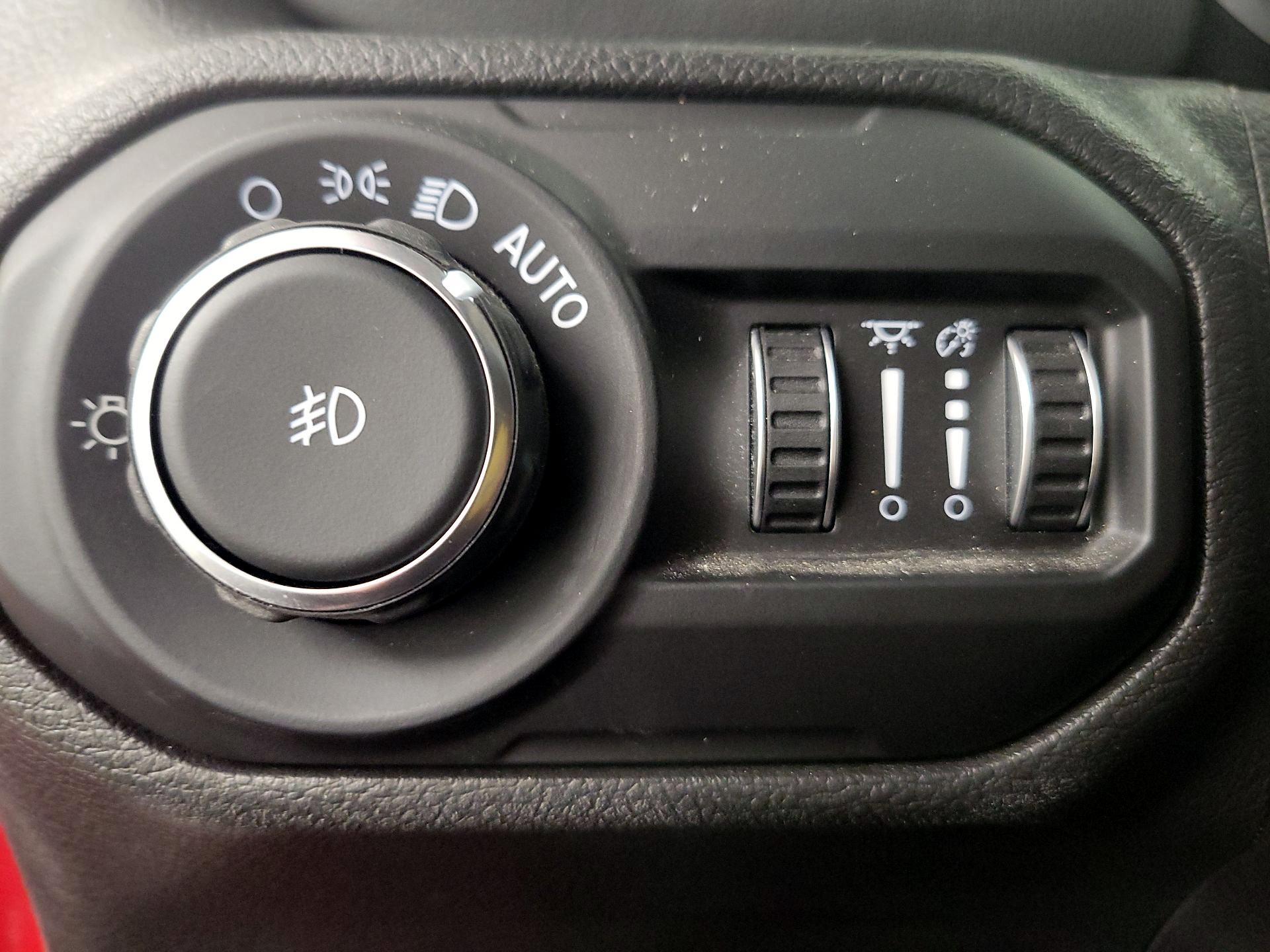 Thumbnail: 2022 Jeep Wrangler - 13