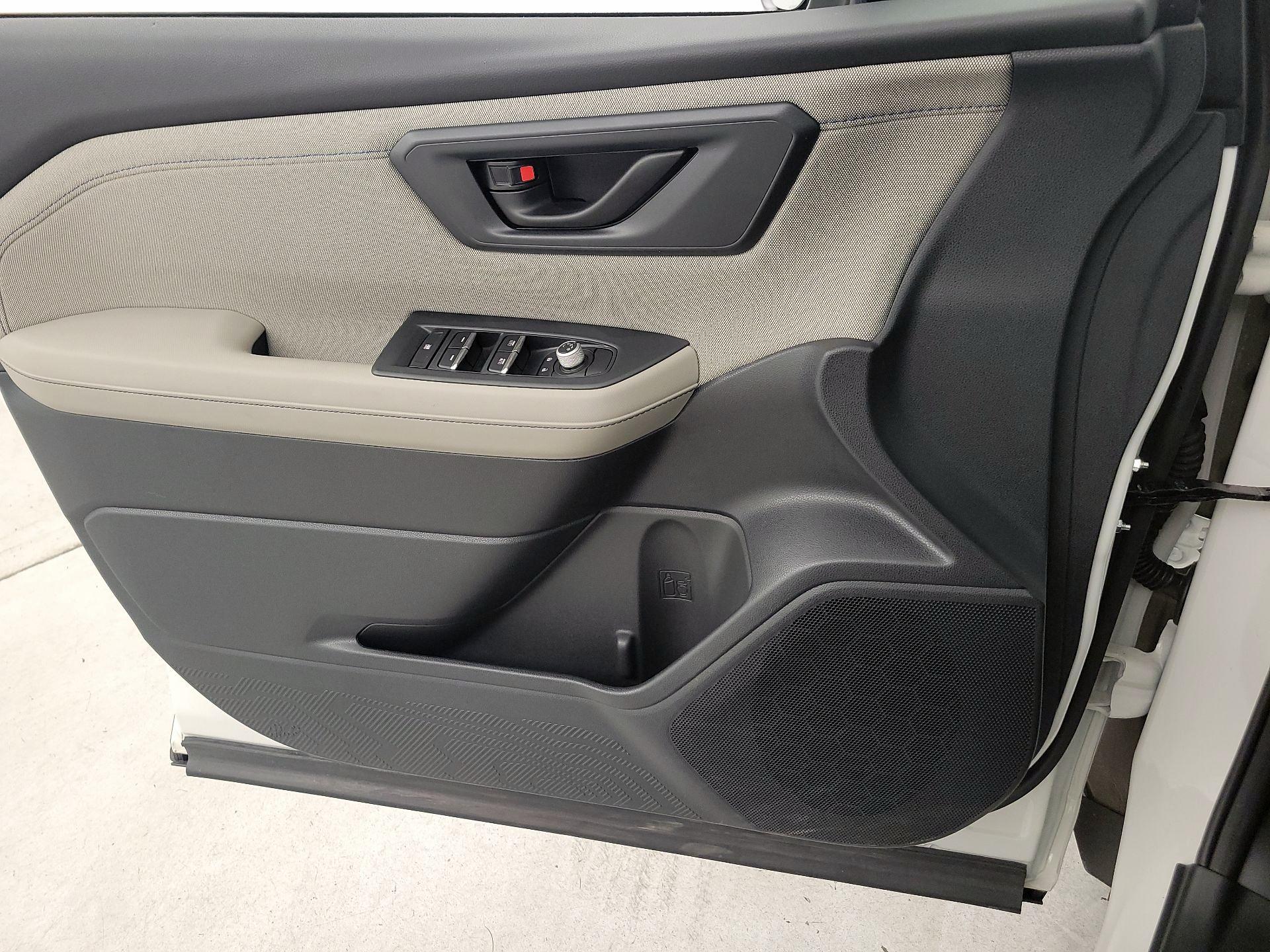 Thumbnail: 2025 Subaru Forester - 12