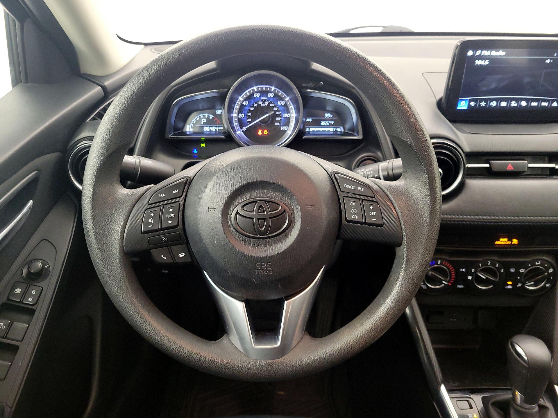 Thumbnail: 2018 Toyota Yaris iA - 10