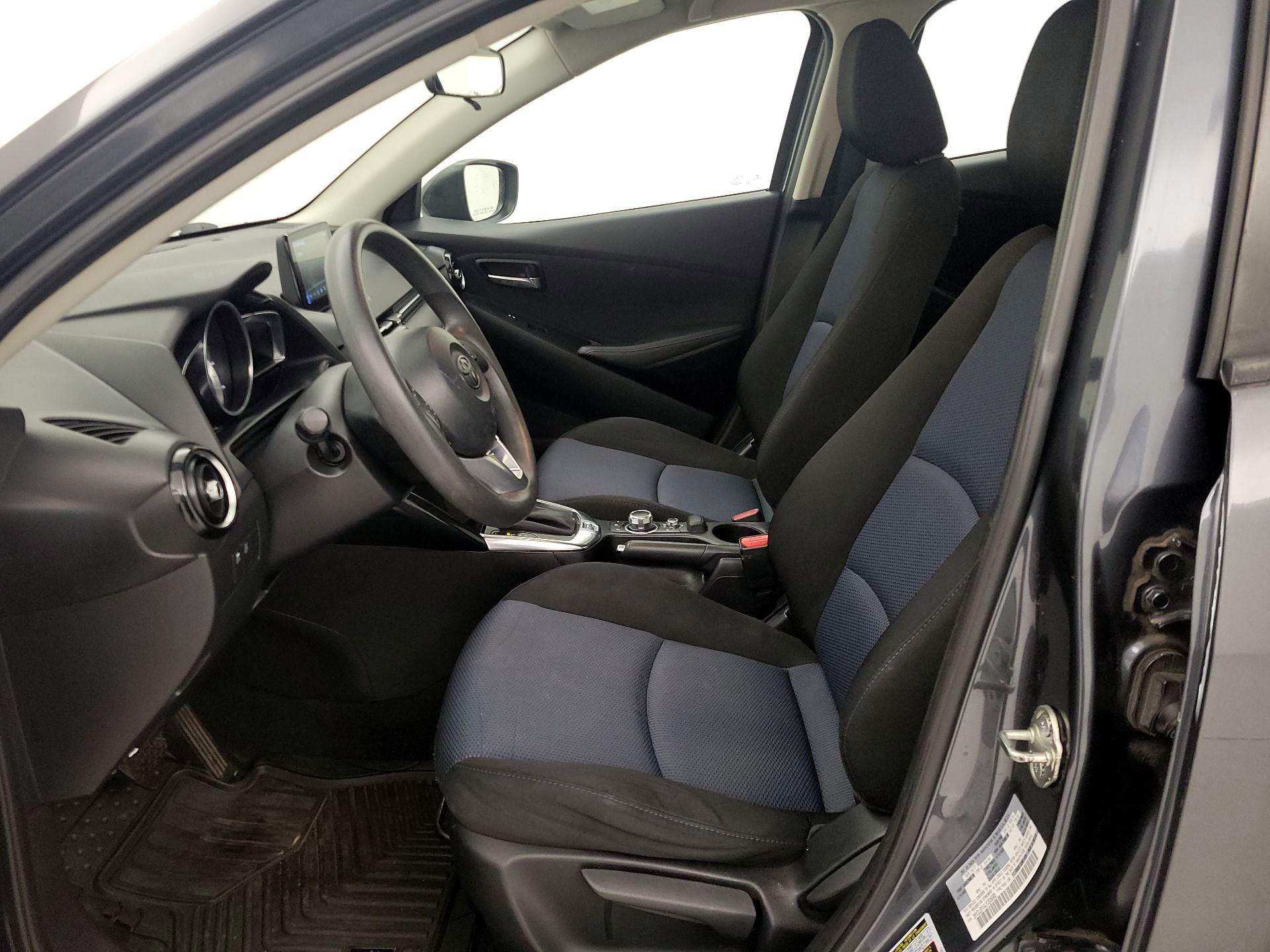 Thumbnail: 2018 Toyota Yaris iA - 11