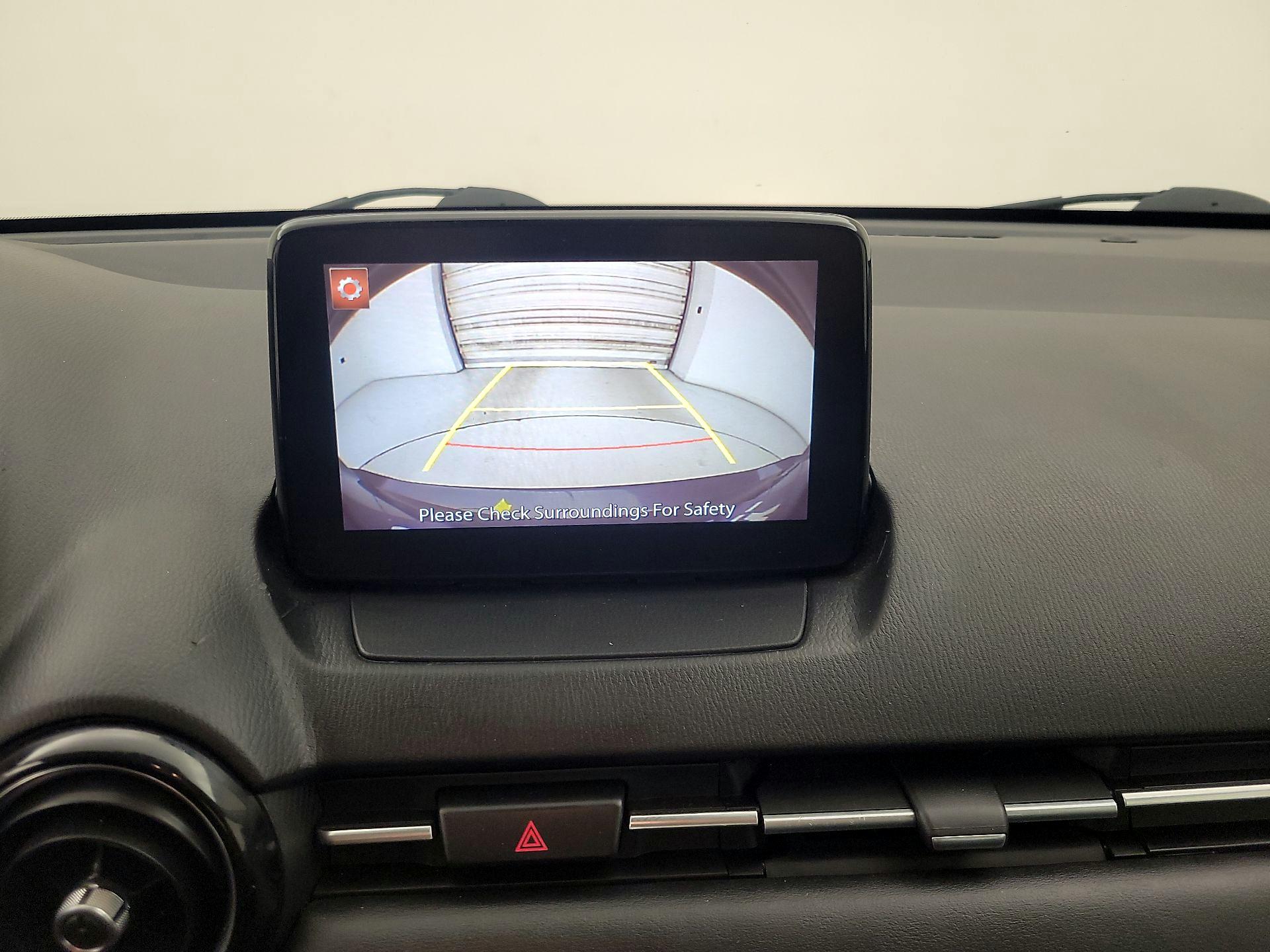 Thumbnail: 2018 Toyota Yaris iA - 14