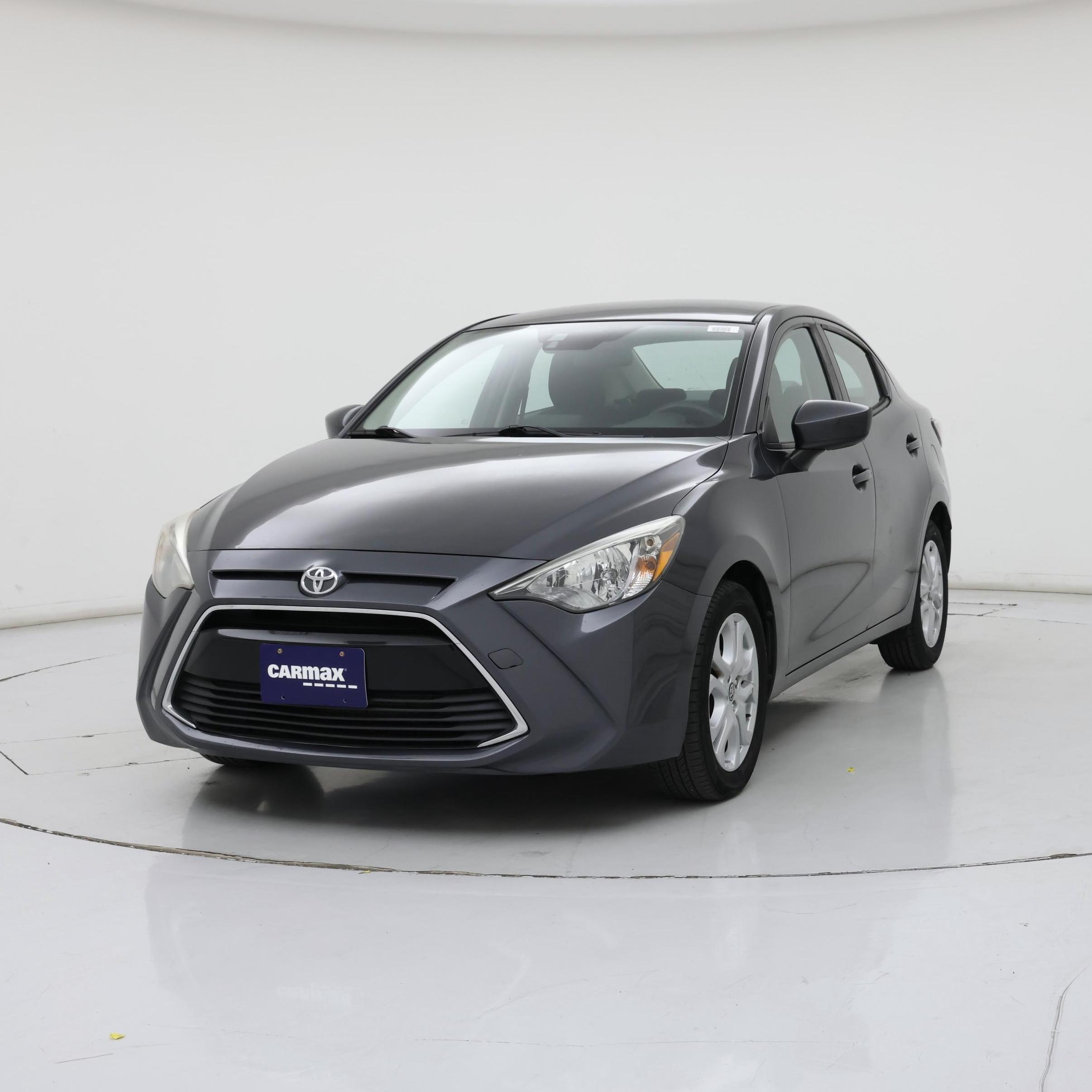 Thumbnail: 2018 Toyota Yaris iA - 4