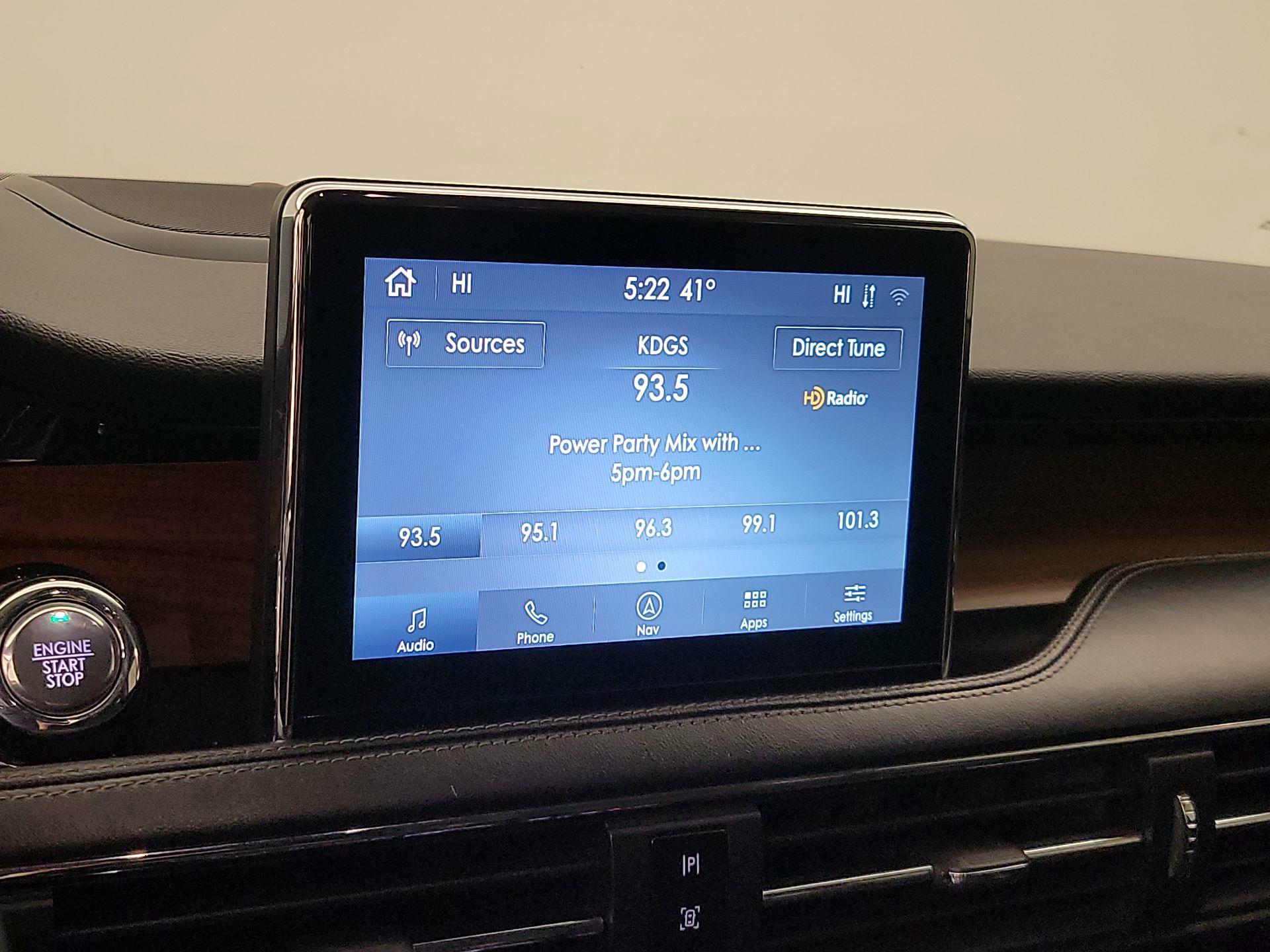 Thumbnail: 2020 Lincoln Corsair - 16