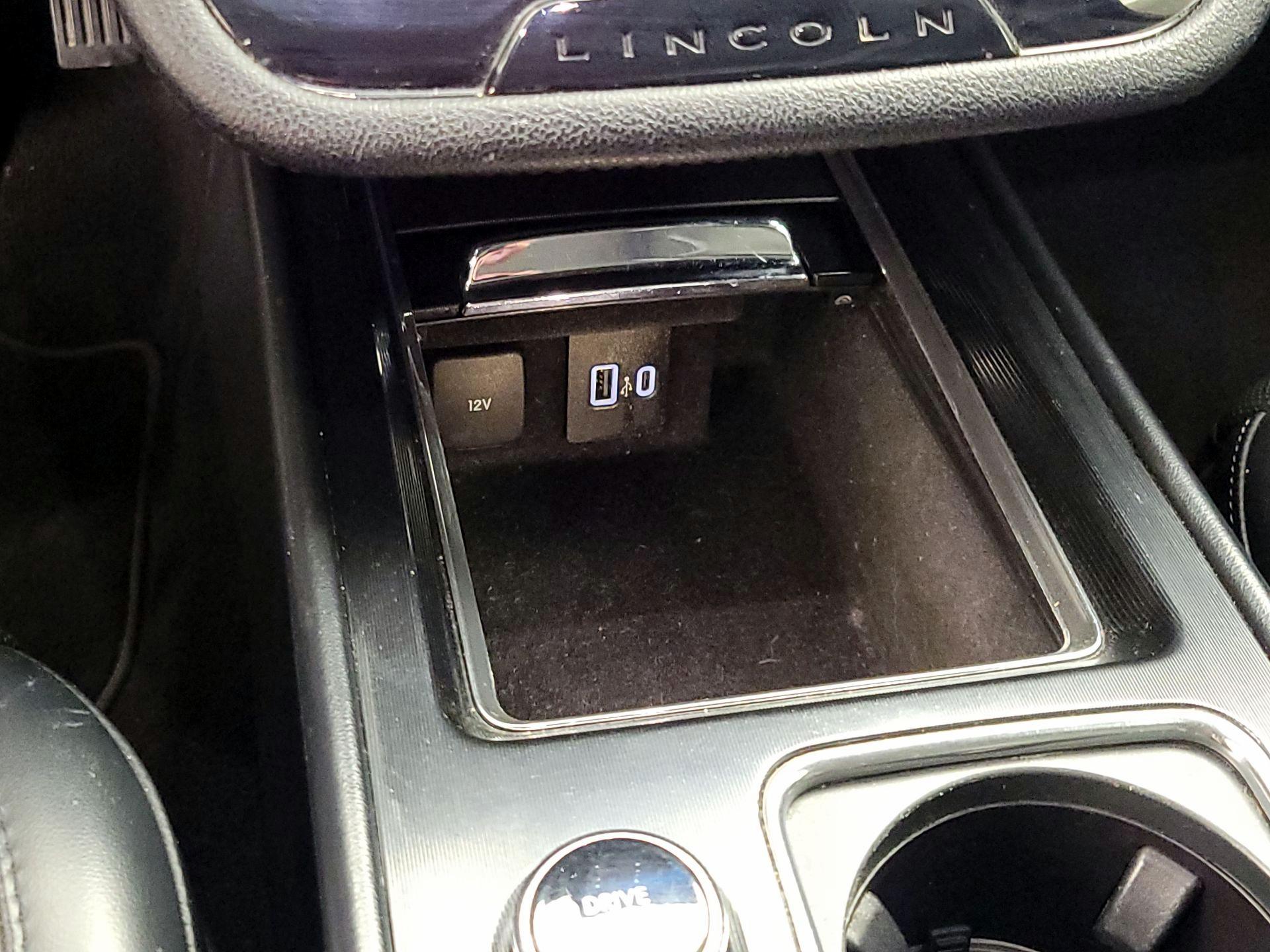 Thumbnail: 2020 Lincoln Corsair - 19