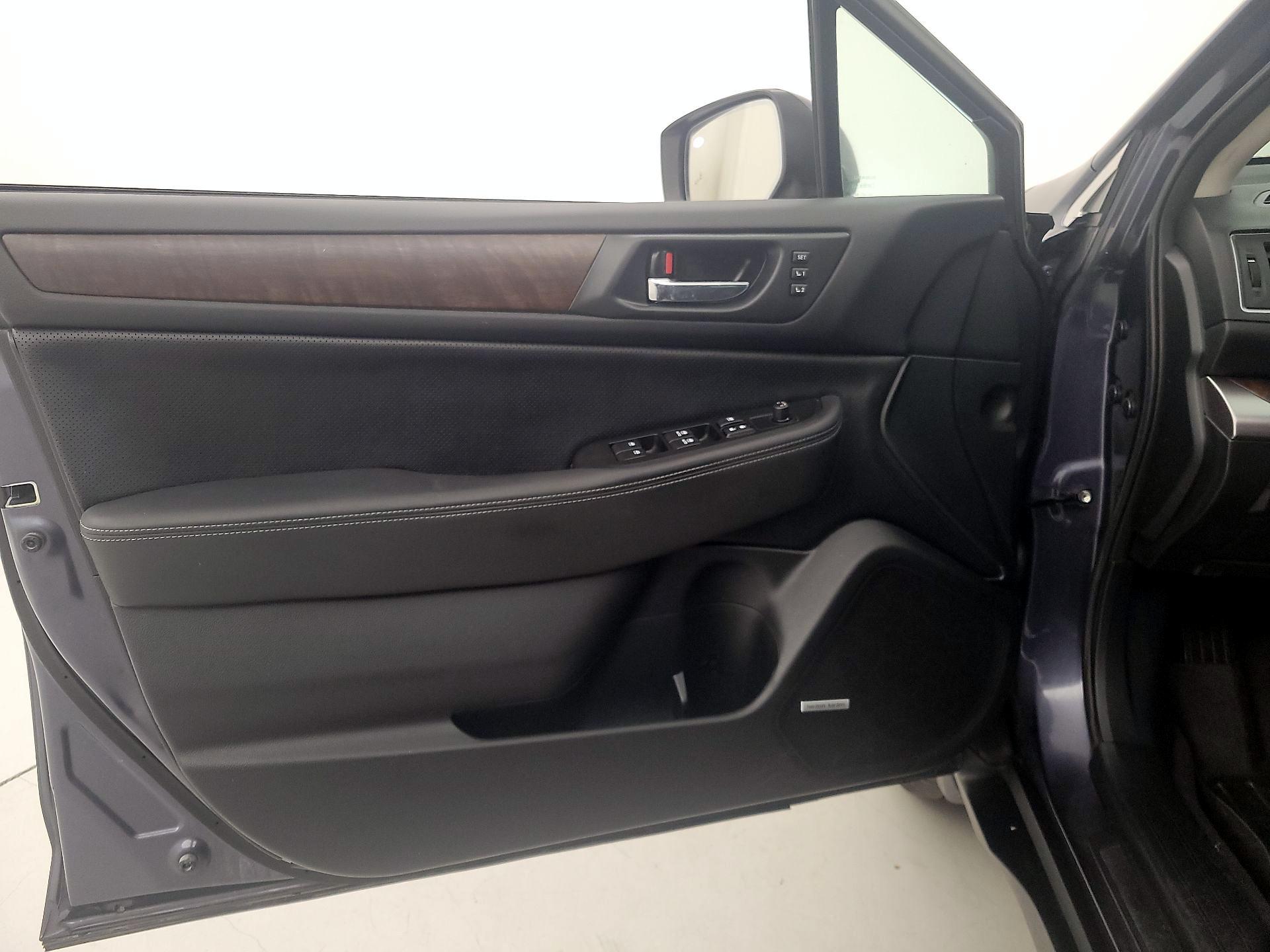 Thumbnail: 2015 Subaru Outback - 10