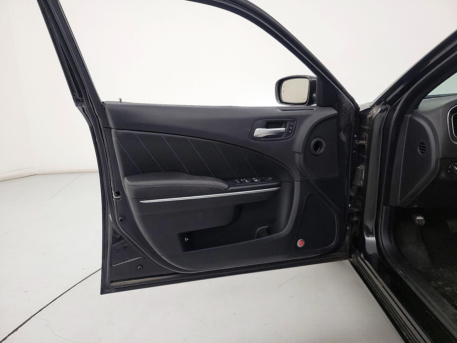 Thumbnail: 2015 Dodge Charger - 12