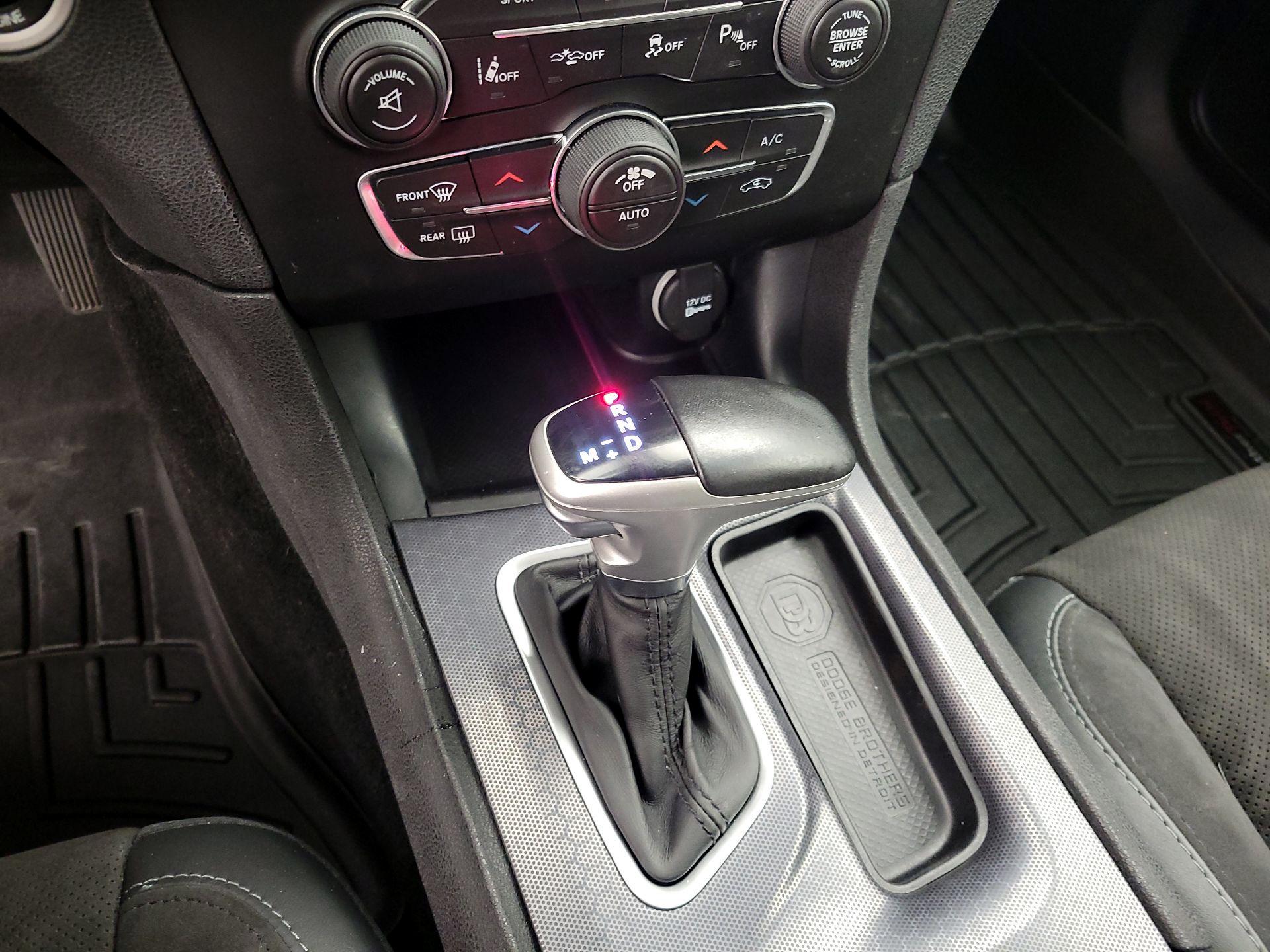 Thumbnail: 2015 Dodge Charger - 18