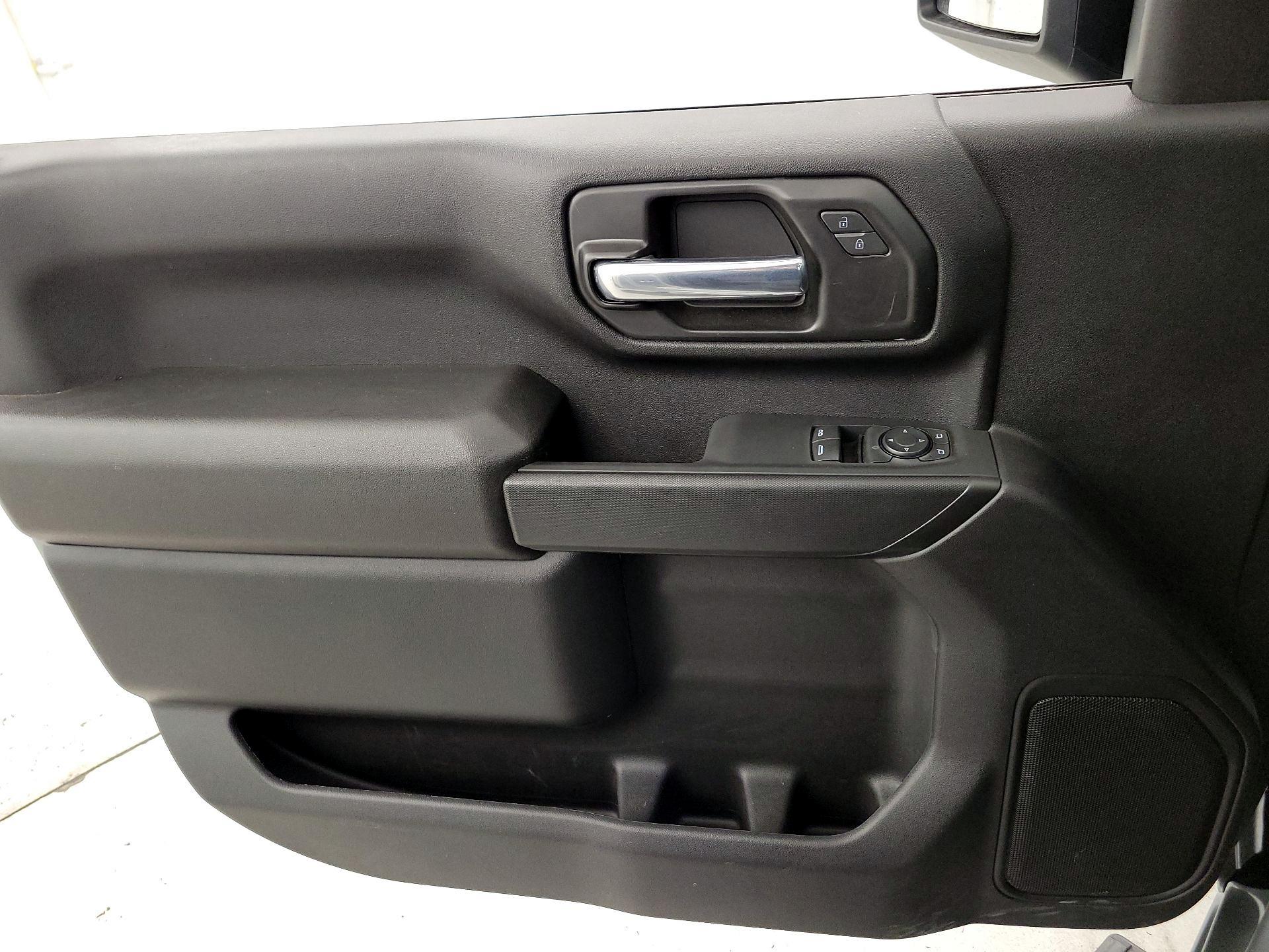 Thumbnail: 2025 Chevrolet Silverado 2500 - 12