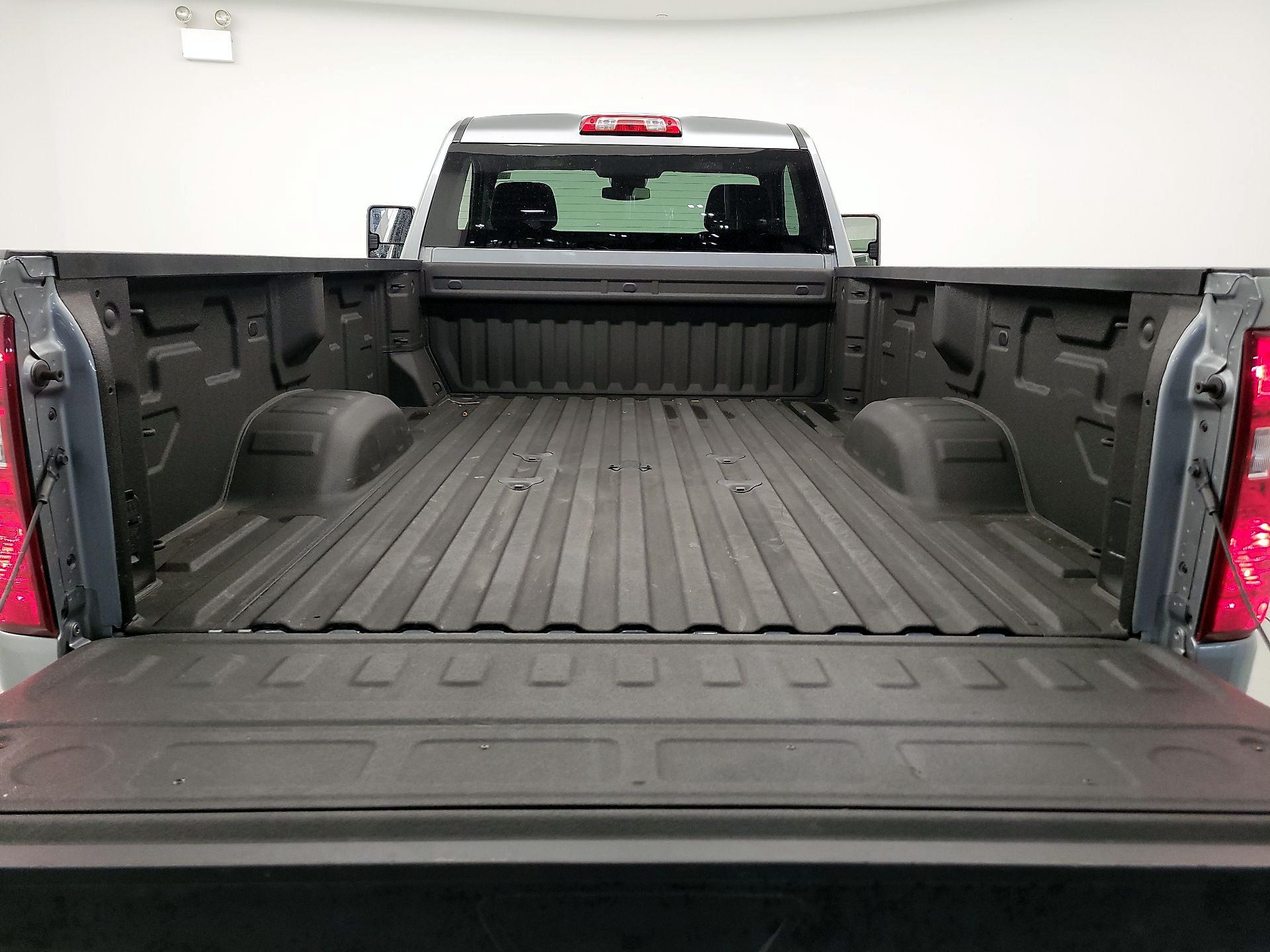 Thumbnail: 2025 Chevrolet Silverado 2500 - 19