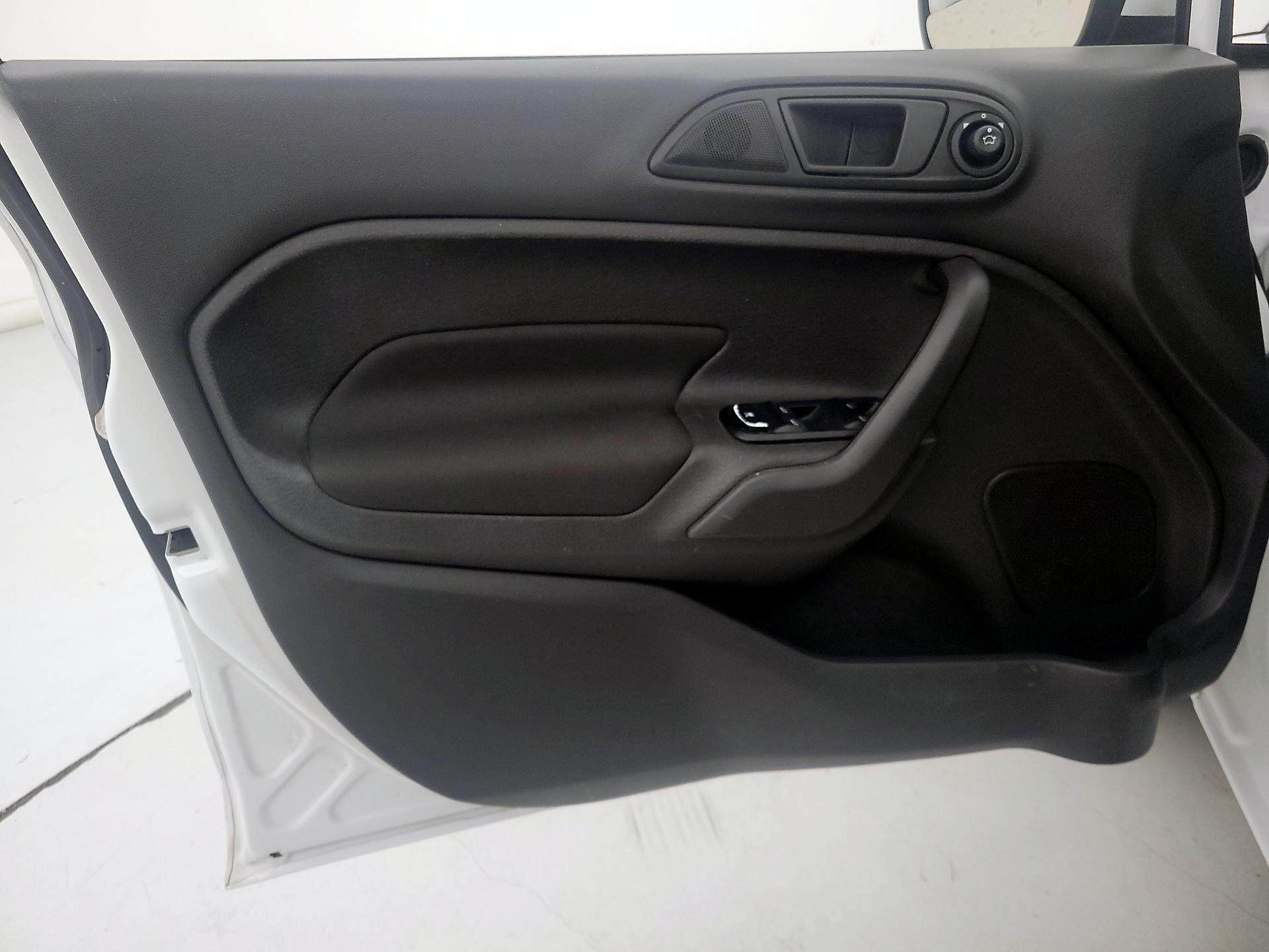 Thumbnail: 2019 Ford Fiesta - 12