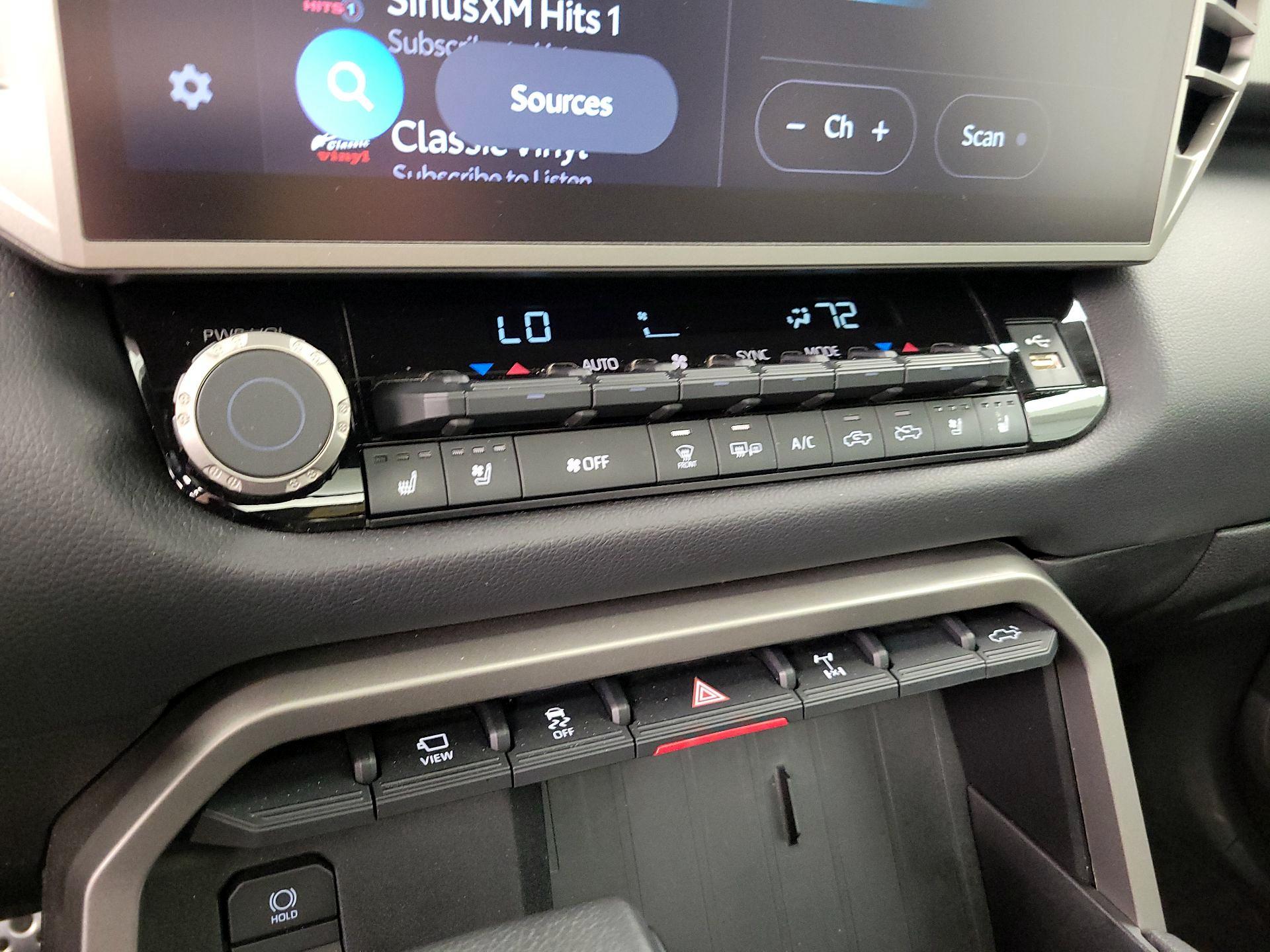 Thumbnail: 2025 Toyota Tundra - 16