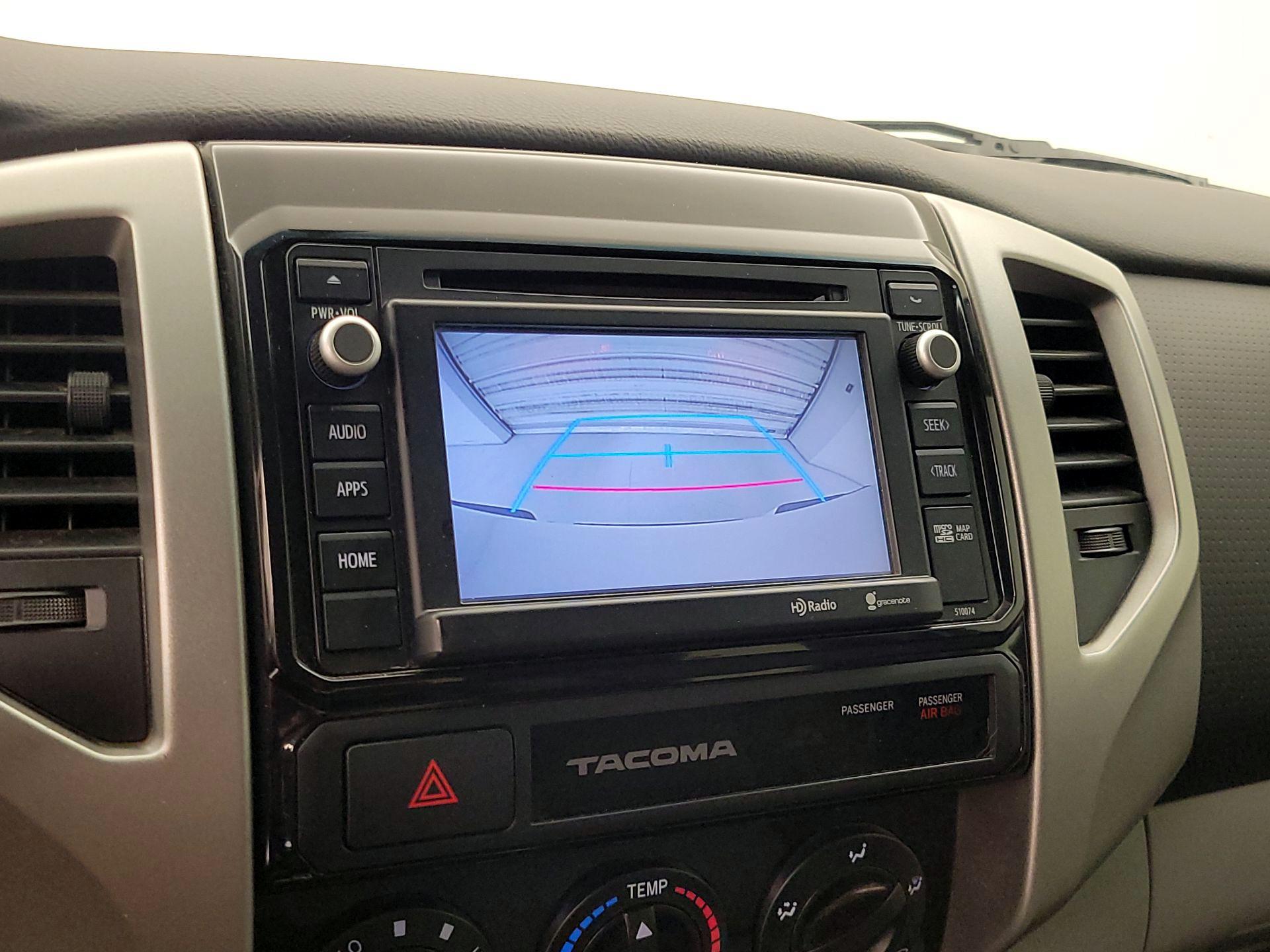 Thumbnail: 2015 Toyota Tacoma - 15