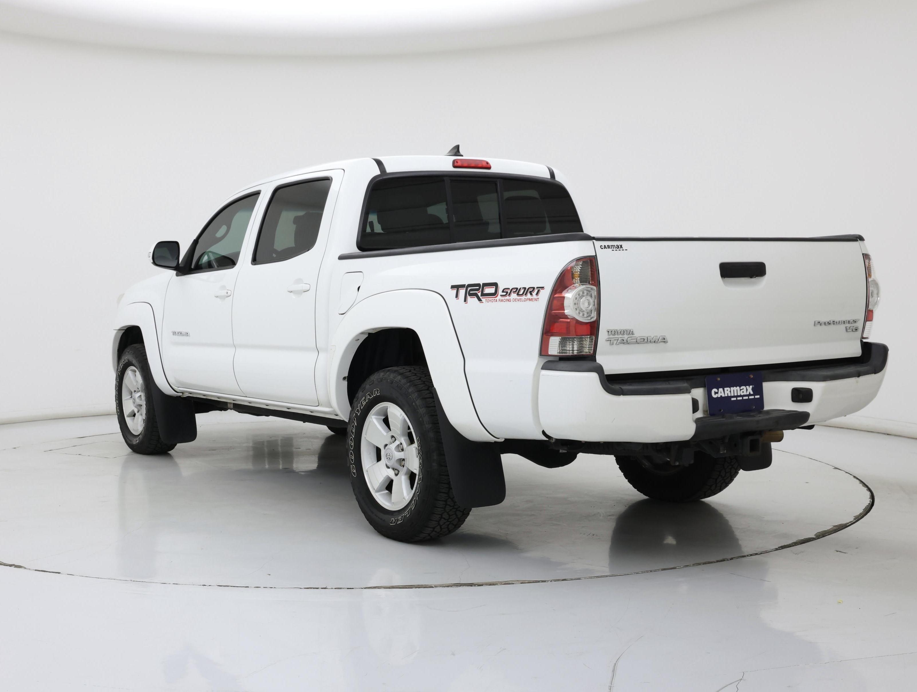 Thumbnail: 2015 Toyota Tacoma - 2