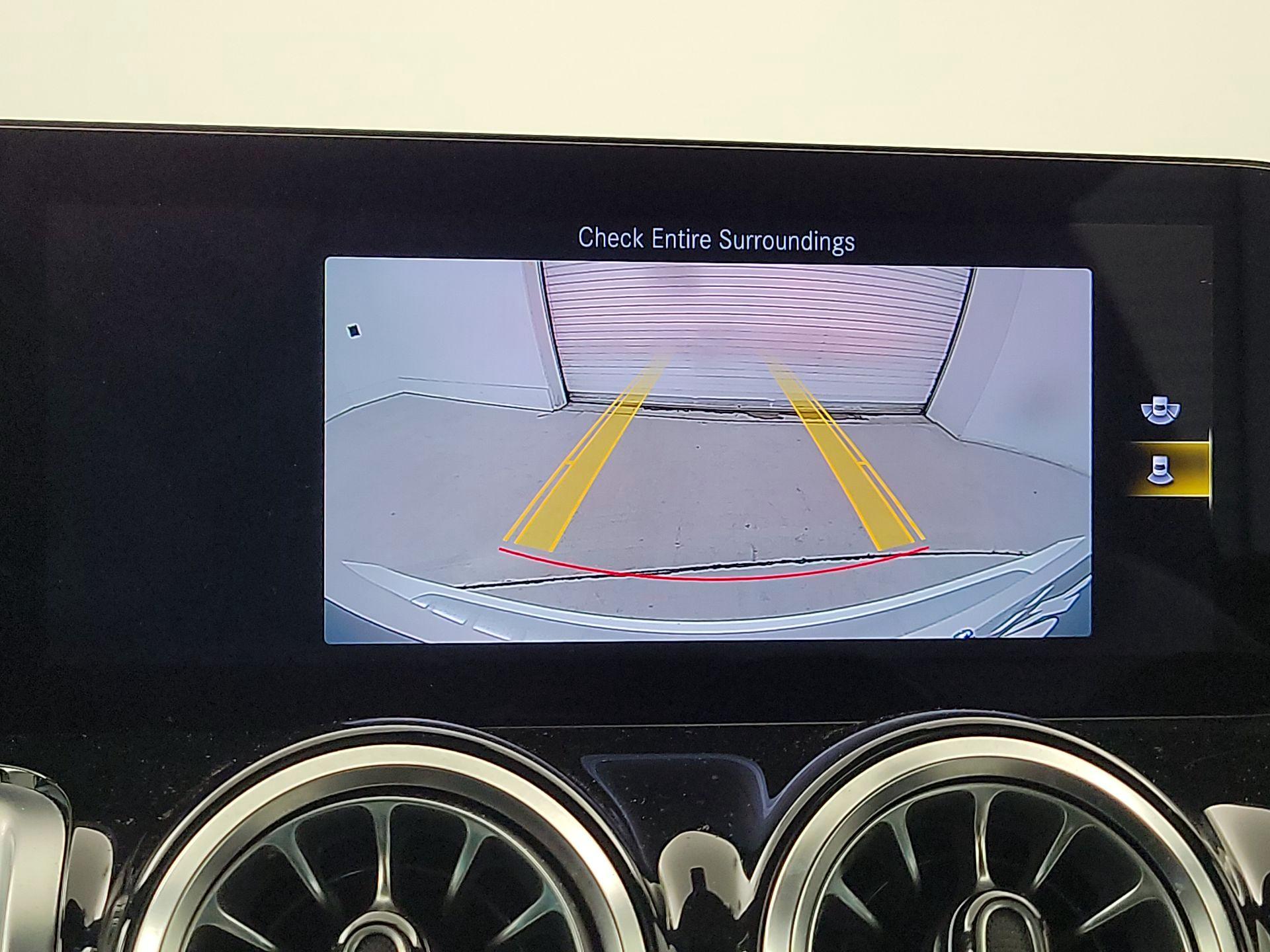 Thumbnail: 2023 Mercedes-Benz GLB - 14