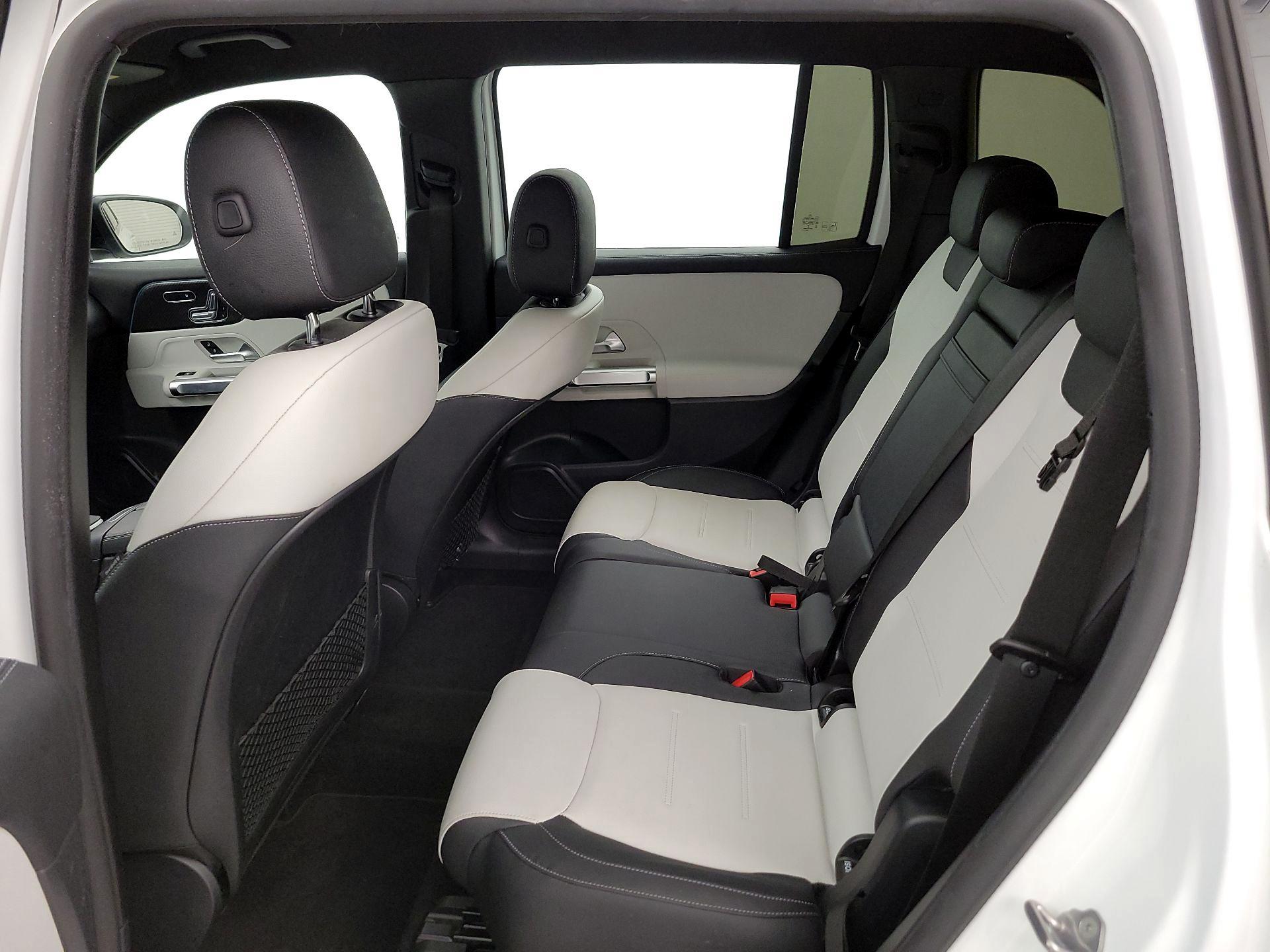 Thumbnail: 2023 Mercedes-Benz GLB - 19