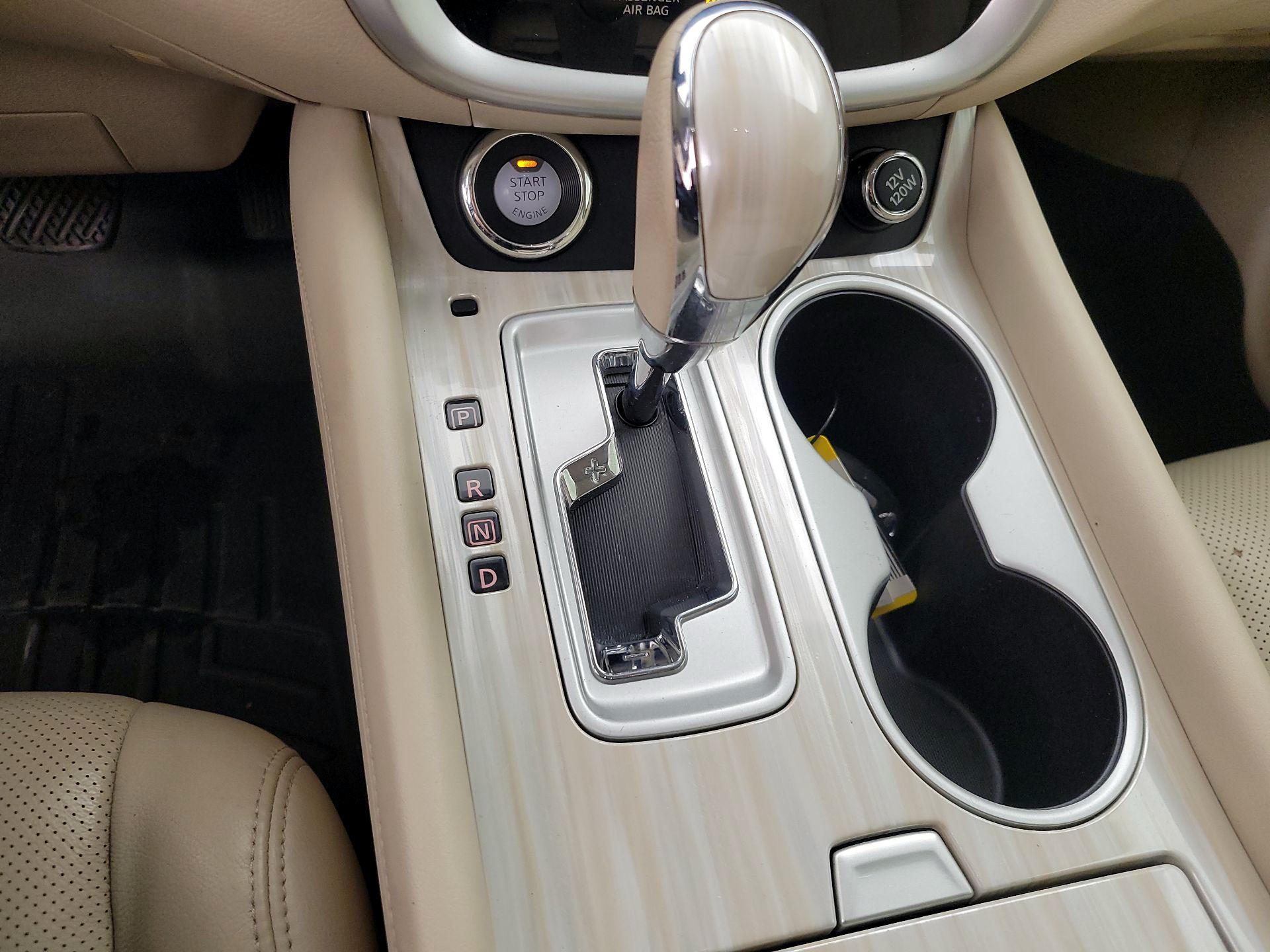 Thumbnail: 2015 Nissan Murano - 18