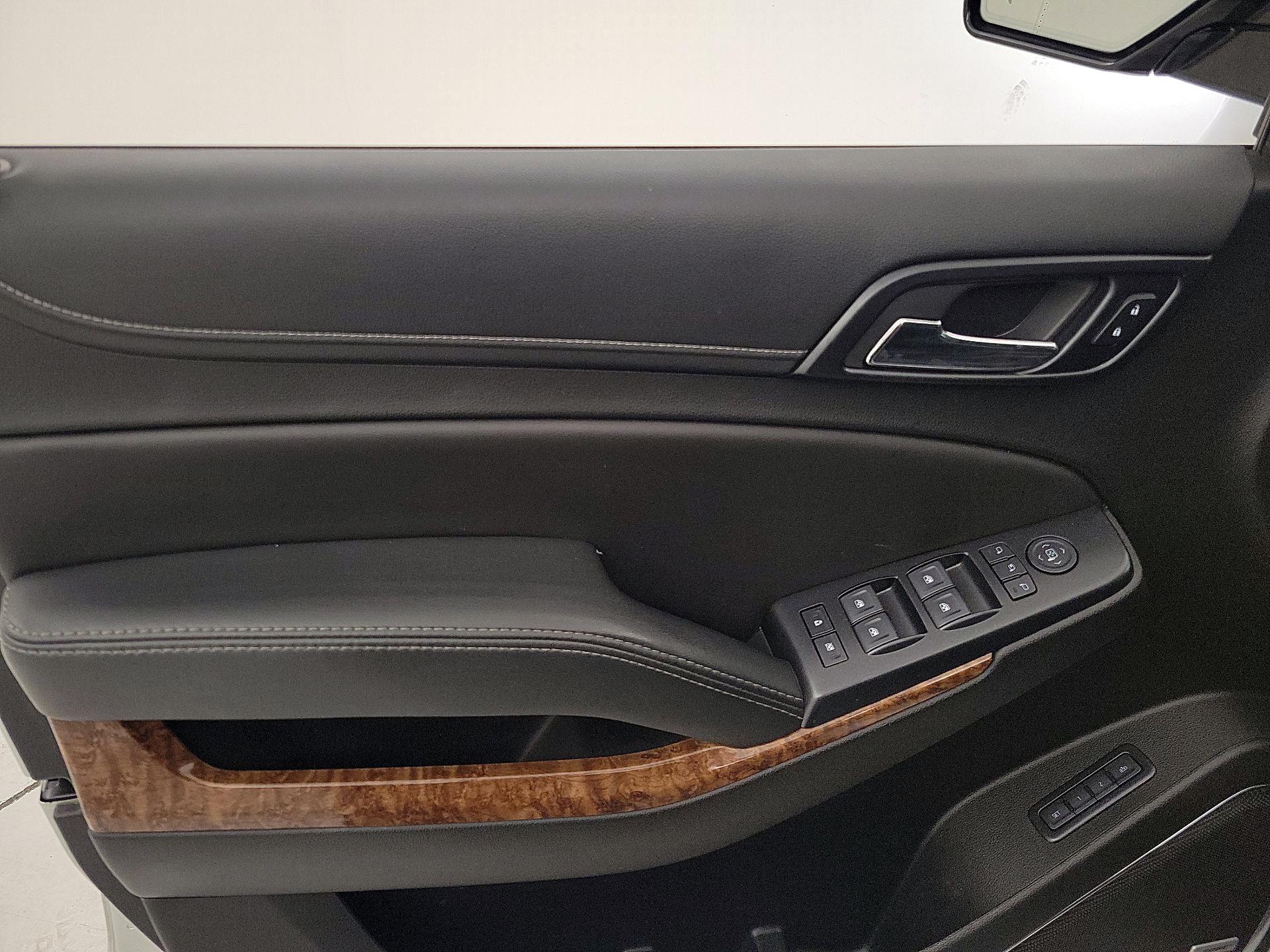 Thumbnail: 2019 Chevrolet Tahoe - 12